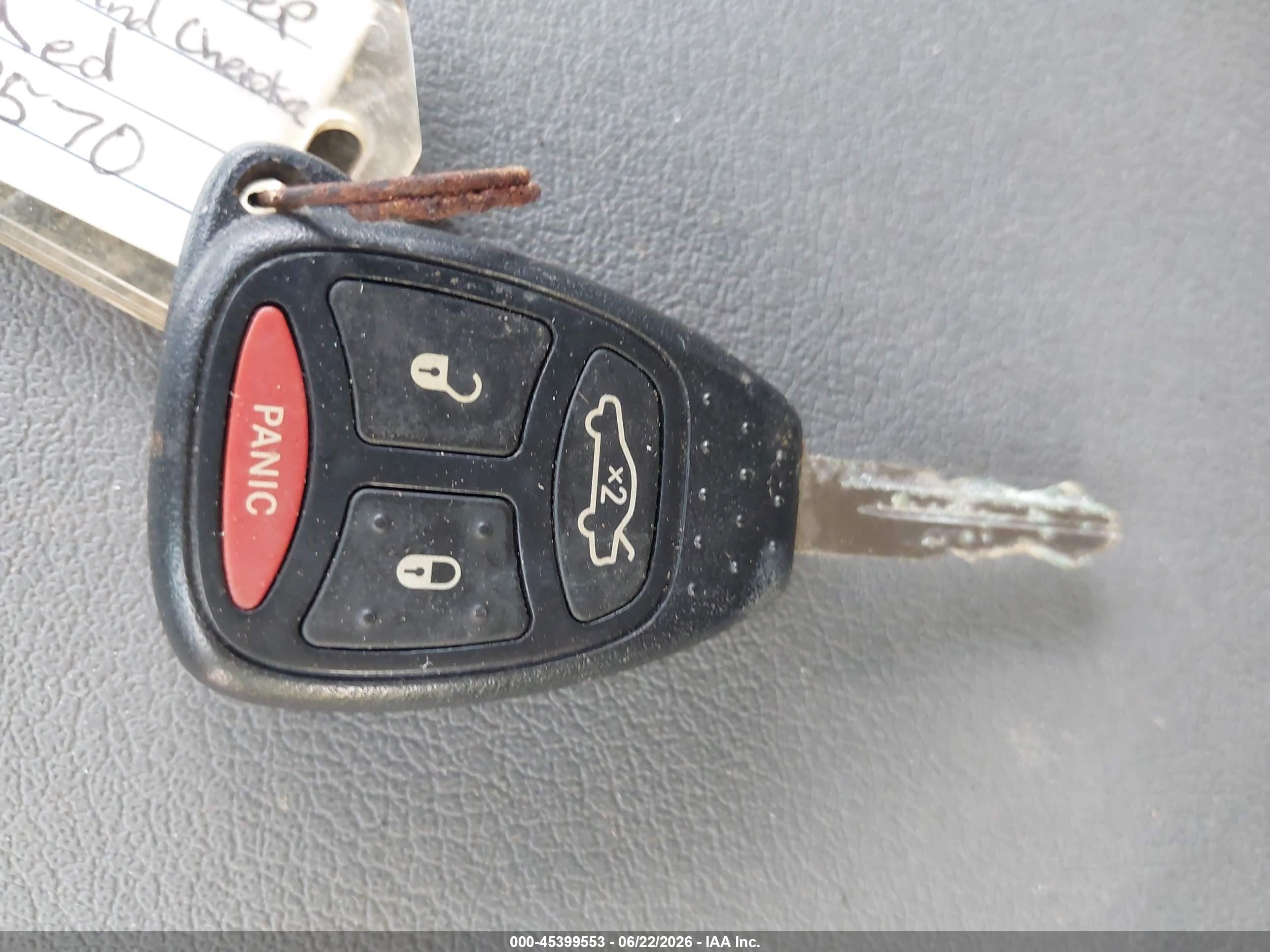 2005 Jeep Grand Cherokee Laredo Red vin: 1J4GS48K45C642887