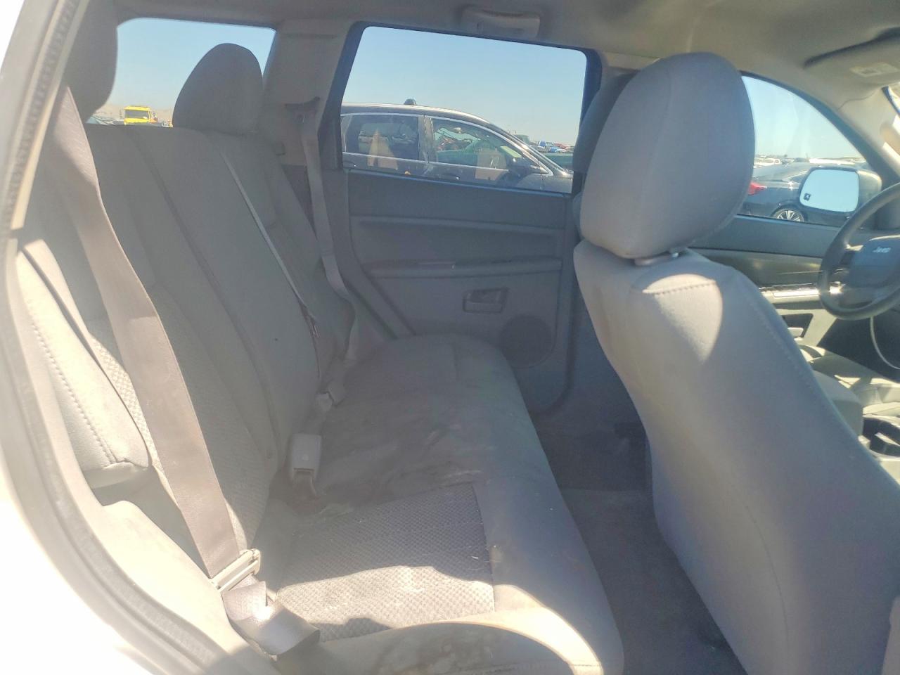 2006 Jeep Grand Cherokee Laredo White vin: 1J4GS48K46C291061