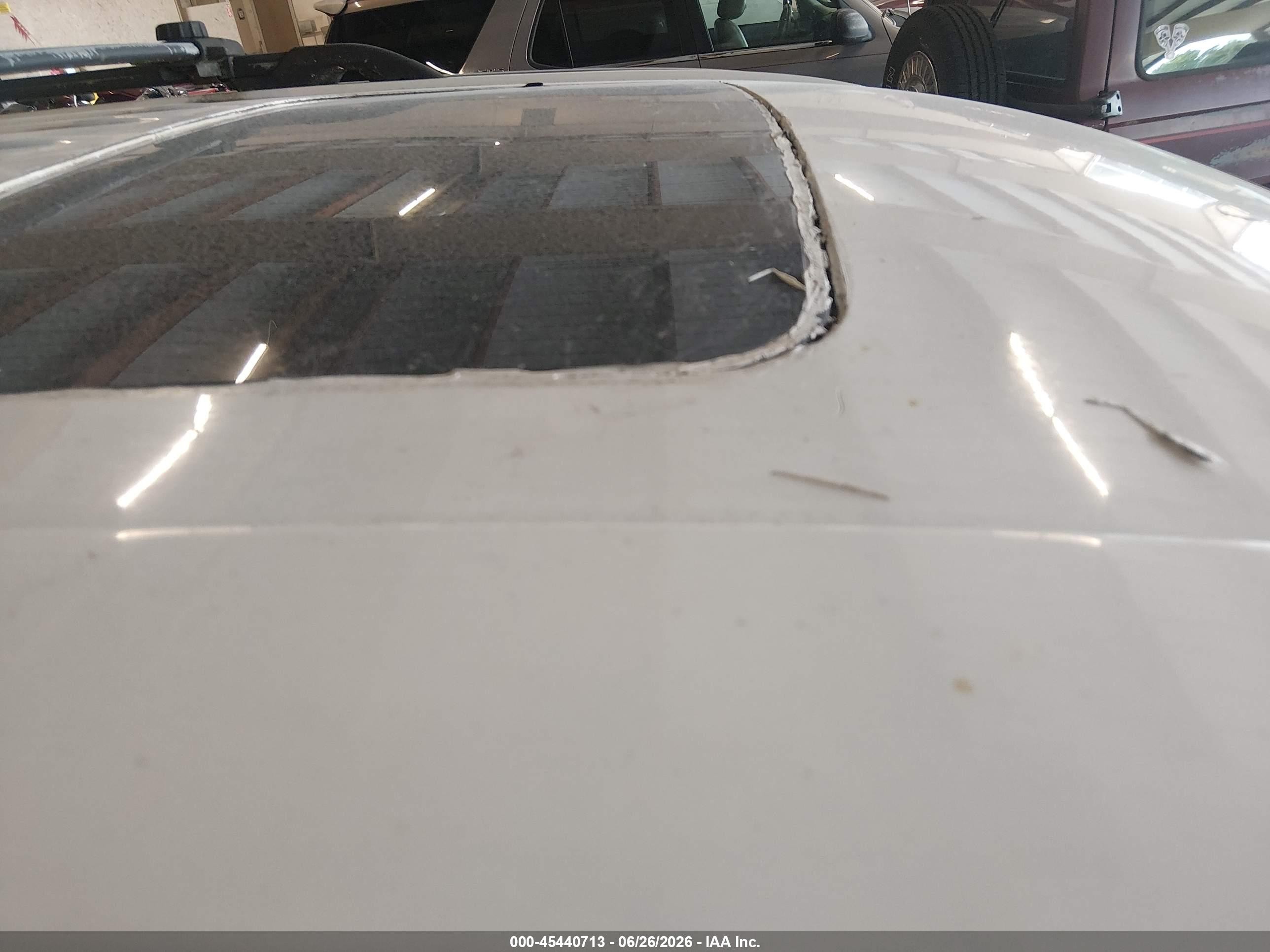 2005 Jeep Grand Cherokee Laredo White vin: 1J4GS48K55C570307