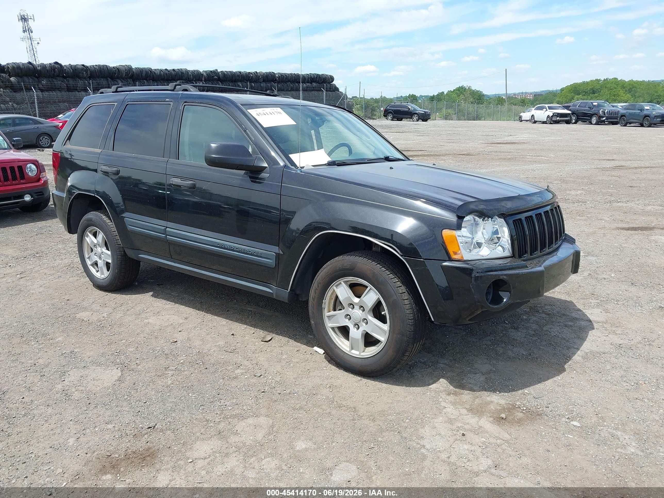 2005 Jeep Grand Cherokee Laredo Black vin: 1J4GS48K55C726958