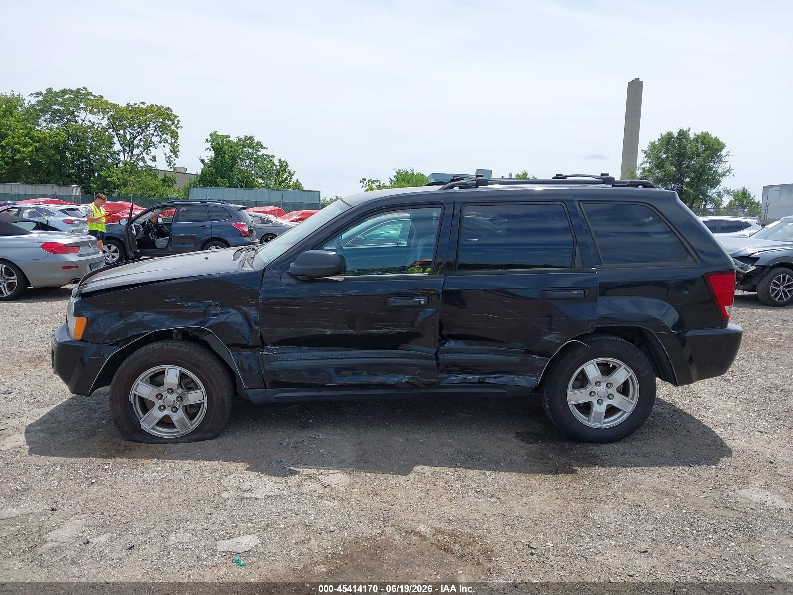 2005 Jeep Grand Cherokee Laredo Black vin: 1J4GS48K55C726958
