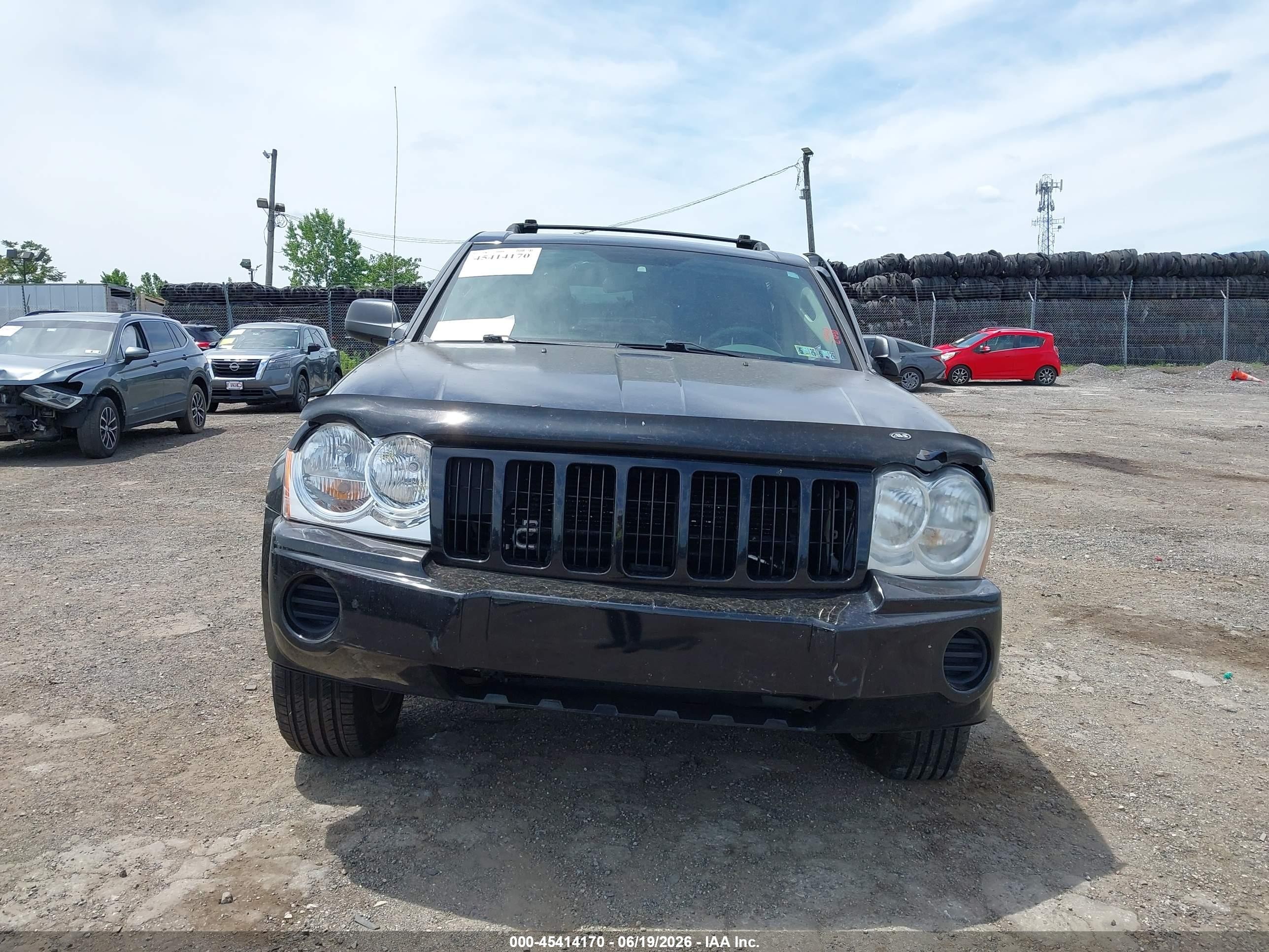 2005 Jeep Grand Cherokee Laredo Black vin: 1J4GS48K55C726958