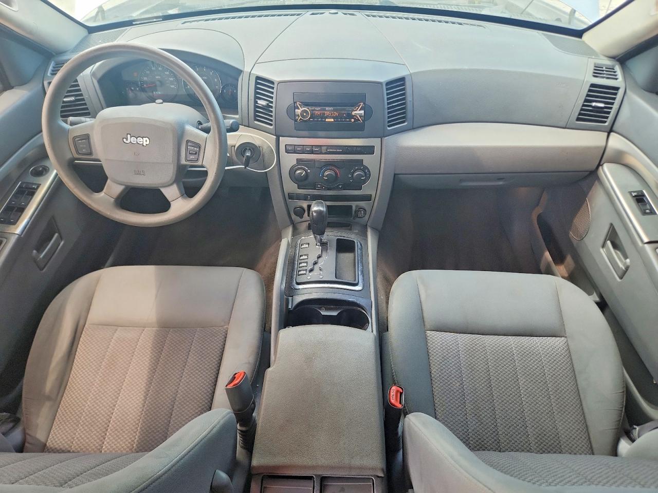 2006 Jeep Grand Cherokee Laredo Серебряный vin: 1J4GS48K56C119492