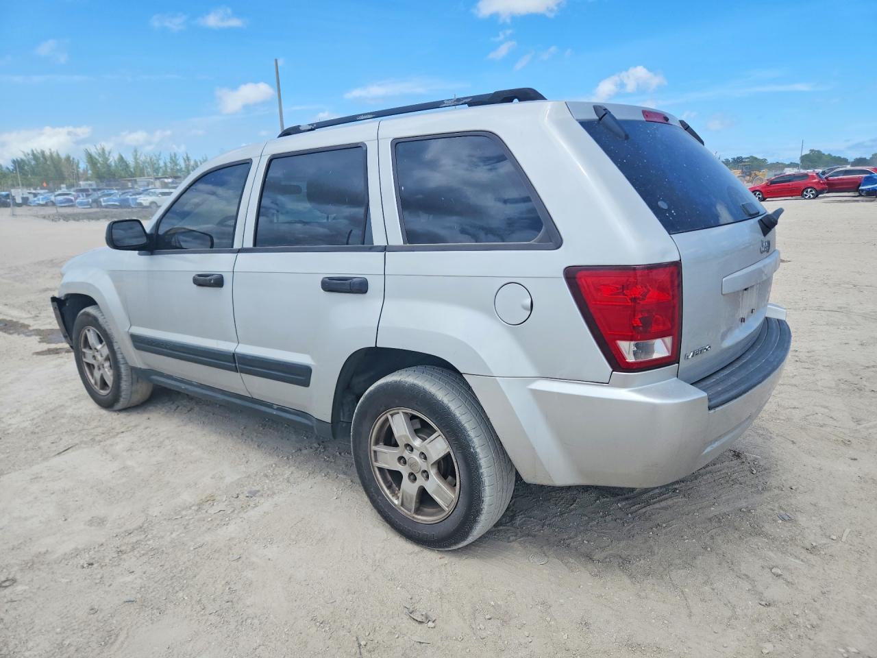 2006 Jeep Grand Cherokee Laredo Серебряный vin: 1J4GS48K56C119492