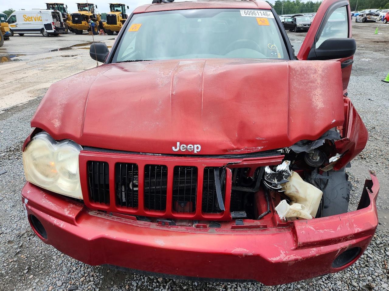 2005 Jeep Grand Cherokee Laredo Burgundy vin: 1J4GS48K65C511251