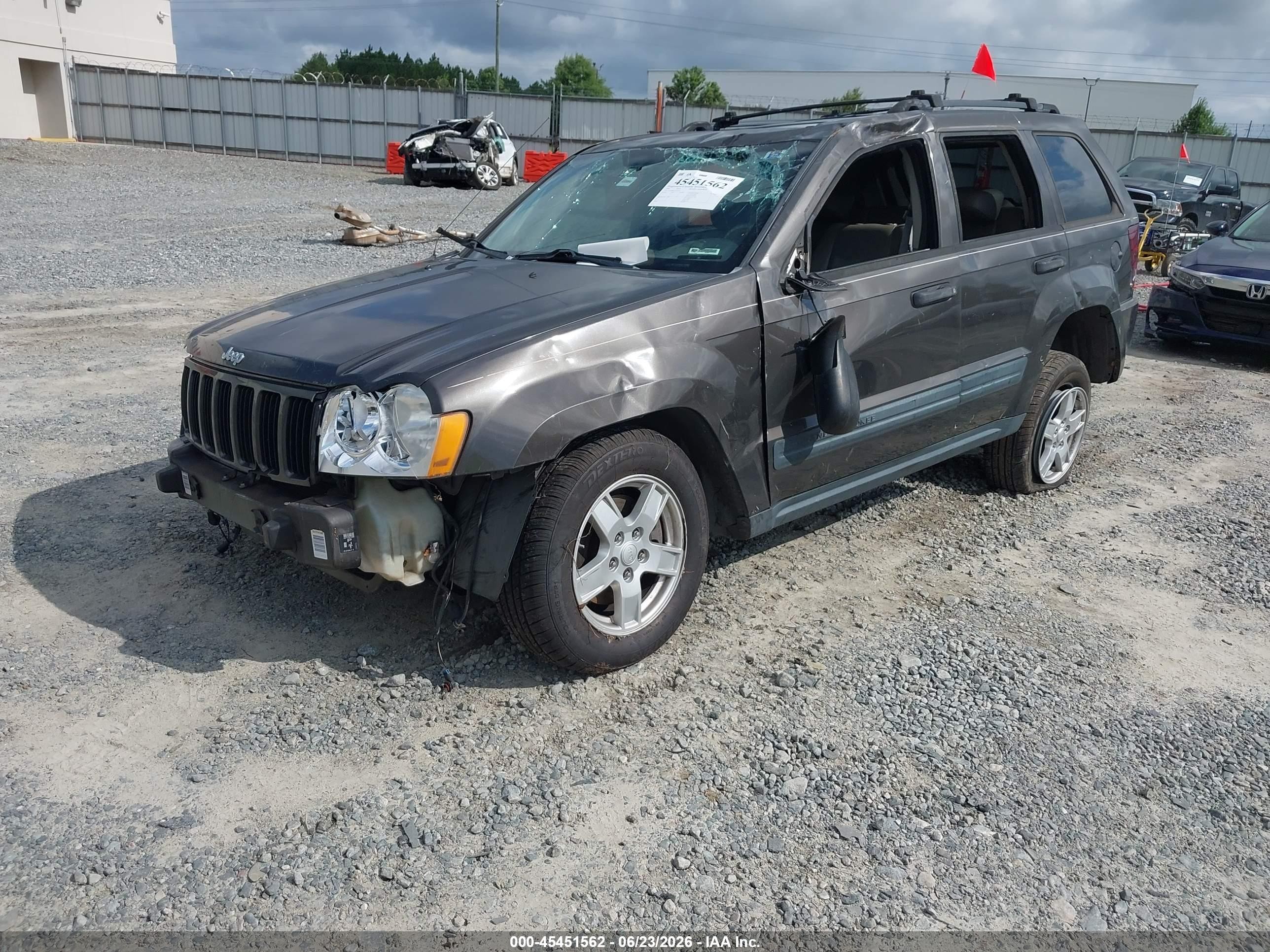 2005 Jeep Grand Cherokee Laredo Gray vin: 1J4GS48K75C621550