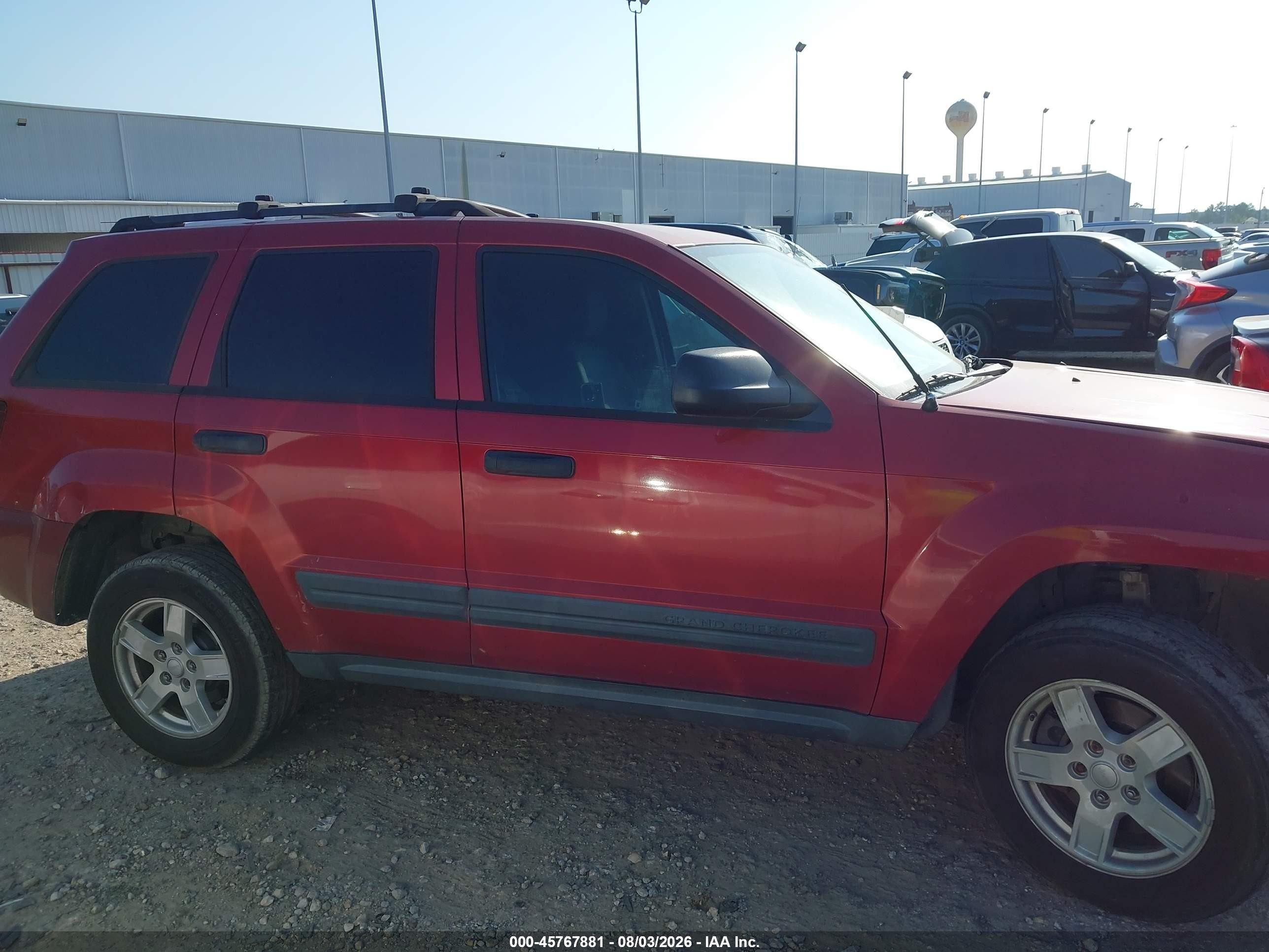 2005 Jeep Grand Cherokee Laredo Red vin: 1J4GS48K75C633388