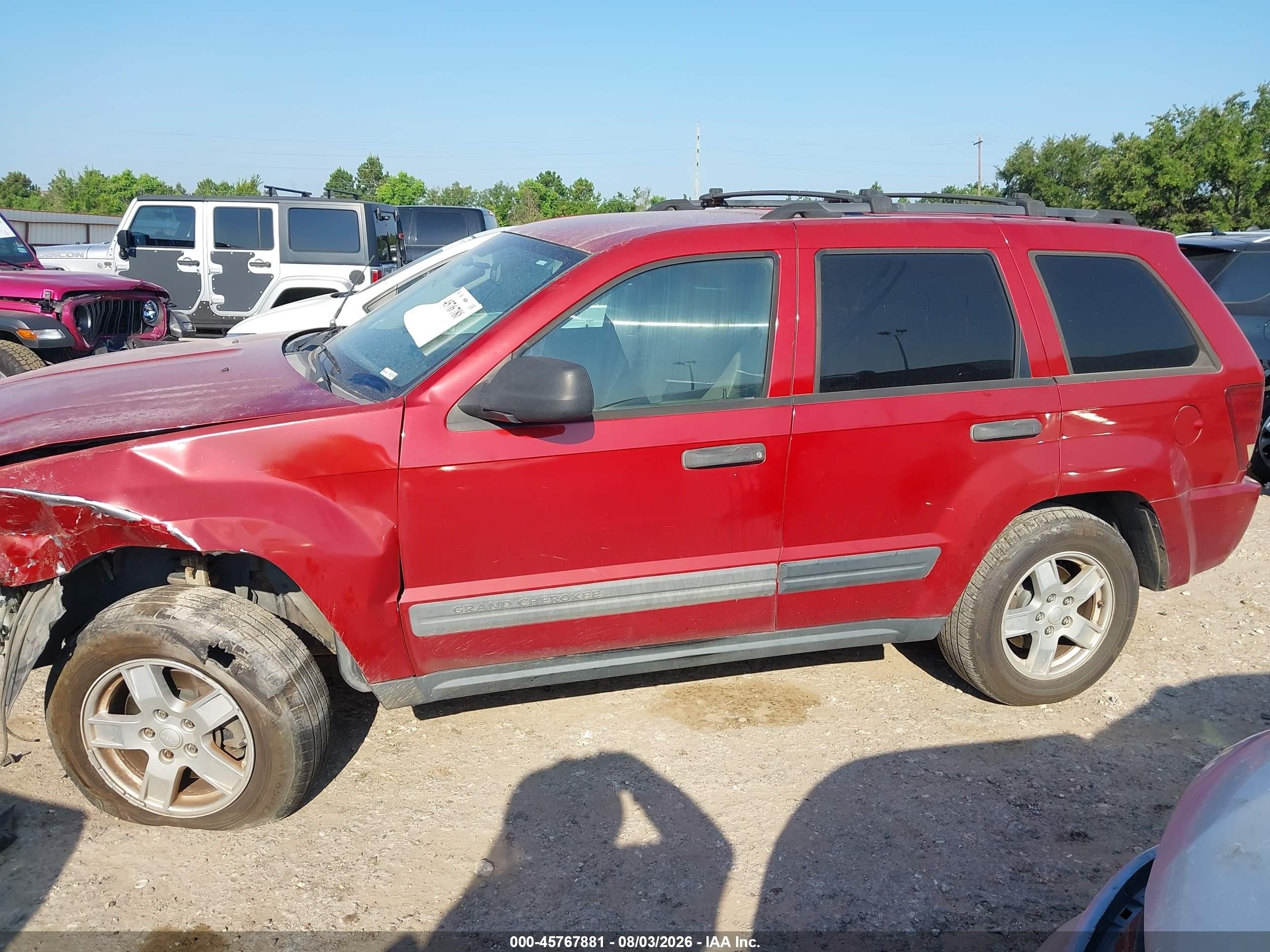 2005 Jeep Grand Cherokee Laredo Red vin: 1J4GS48K75C633388