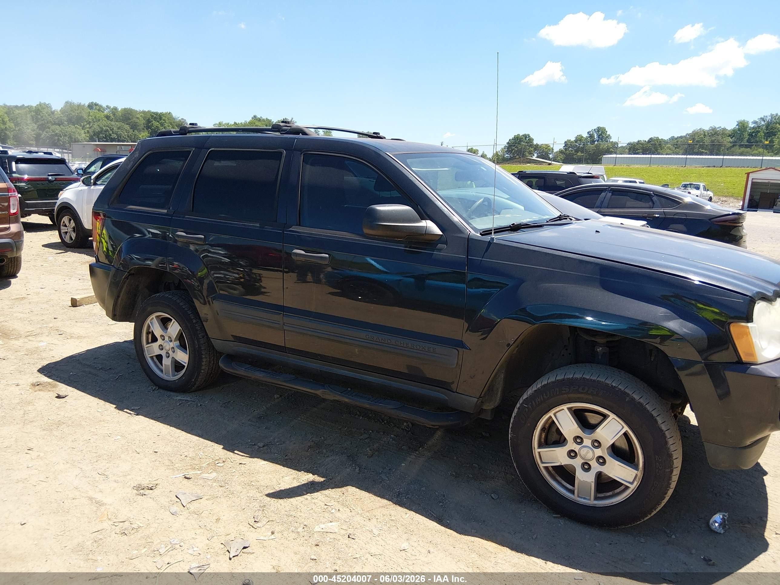 2005 Jeep Grand Cherokee Laredo Black vin: 1J4GS48K75C637344