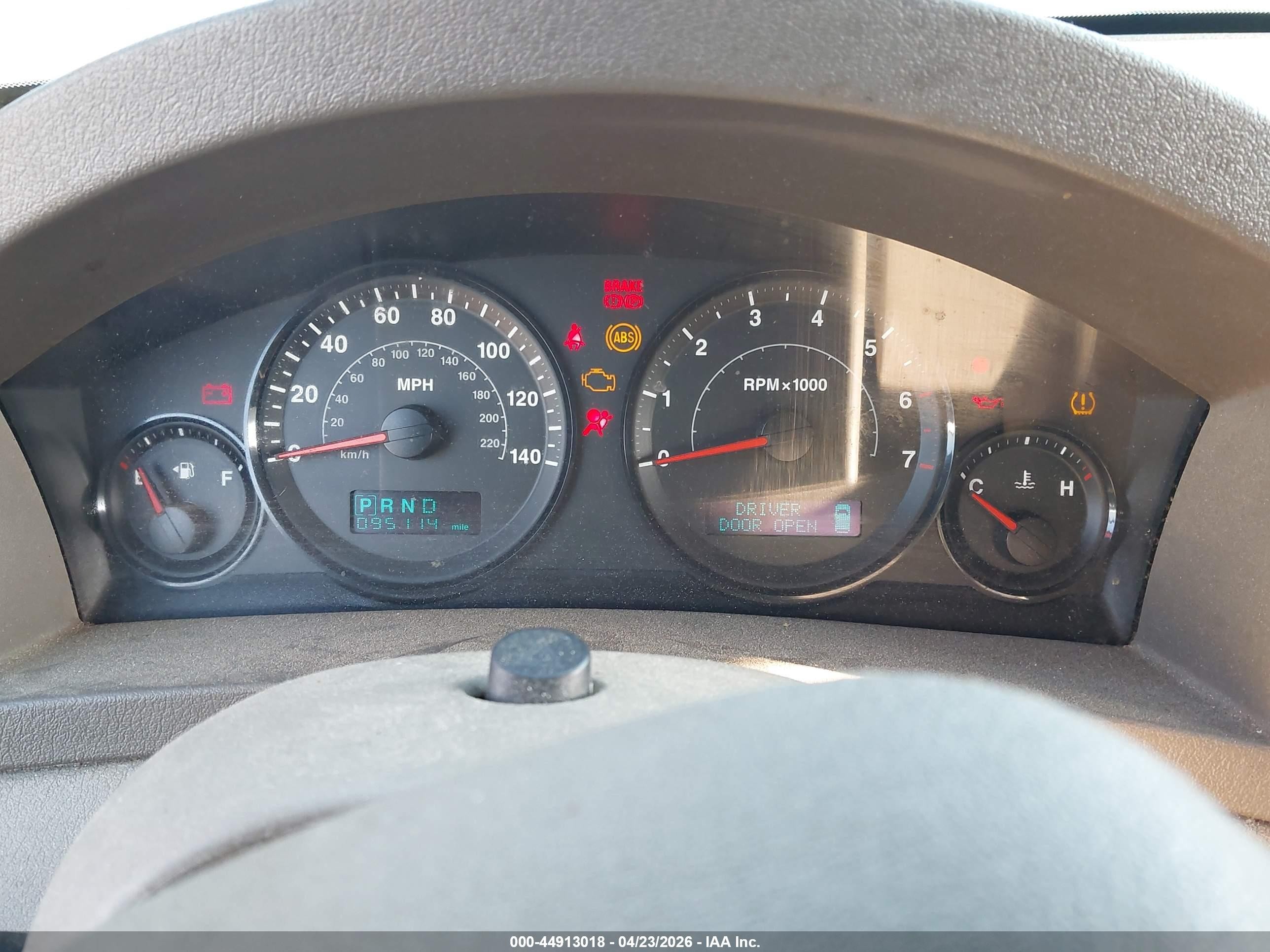 2005 Jeep Grand Cherokee Laredo Red vin: 1J4GS48K85C633979