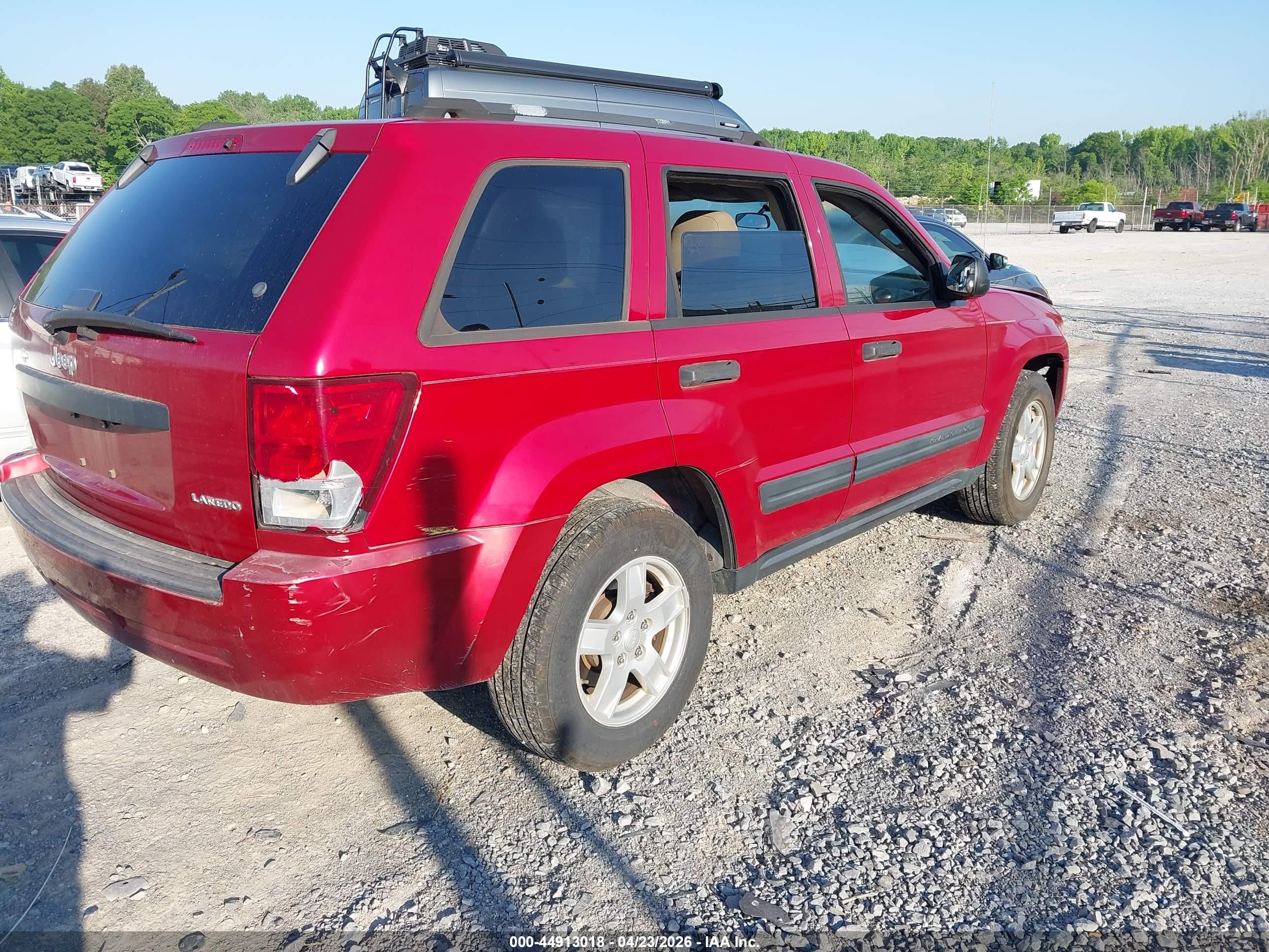 2005 Jeep Grand Cherokee Laredo Red vin: 1J4GS48K85C633979