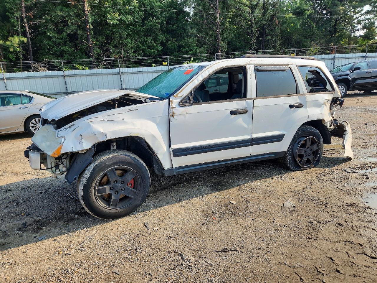 2006 Jeep Grand Cherokee Laredo White vin: 1J4GS48K86C243708