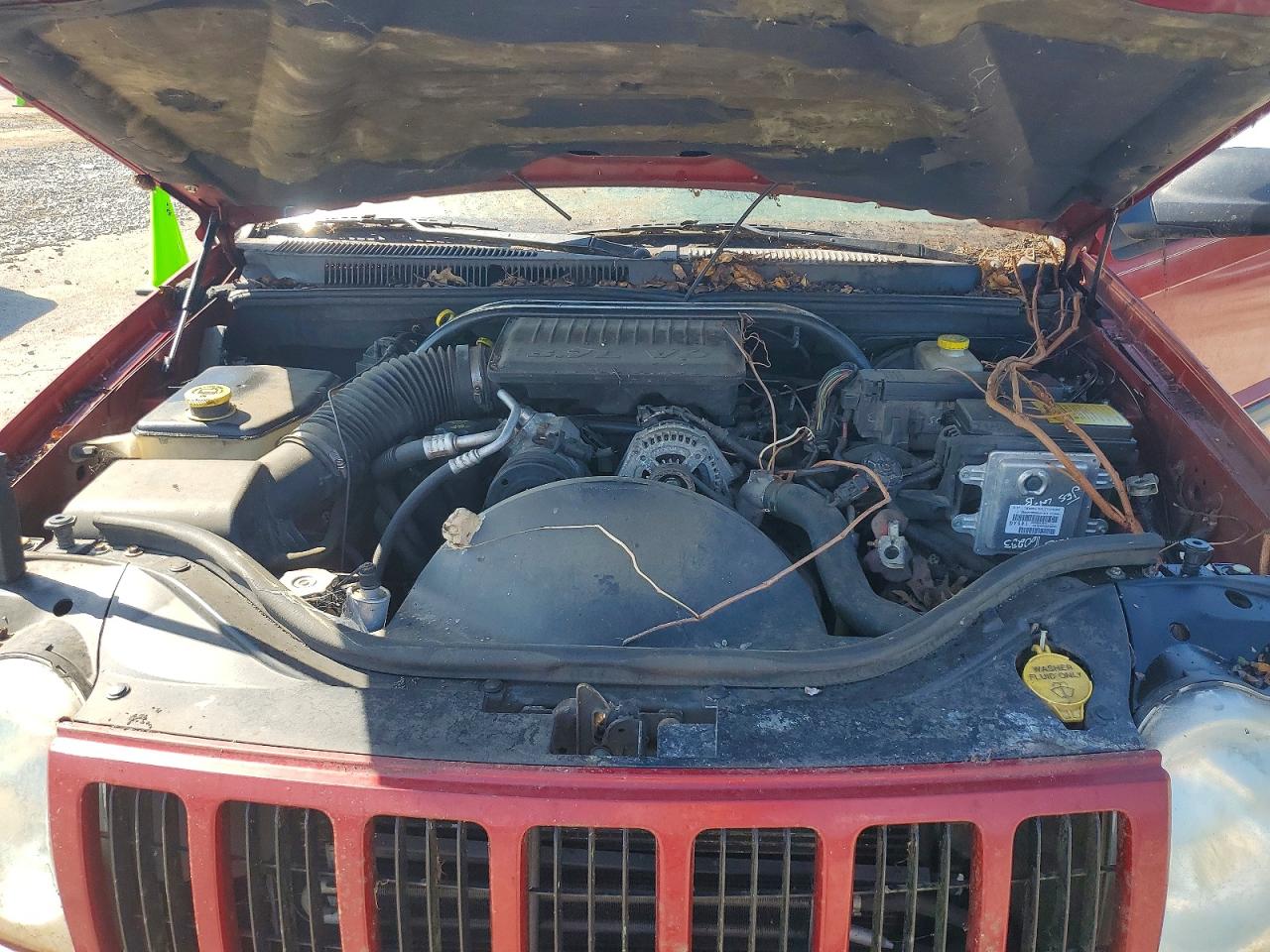 2005 Jeep Grand Cherokee Laredo Red vin: 1J4GS48KX5C602734