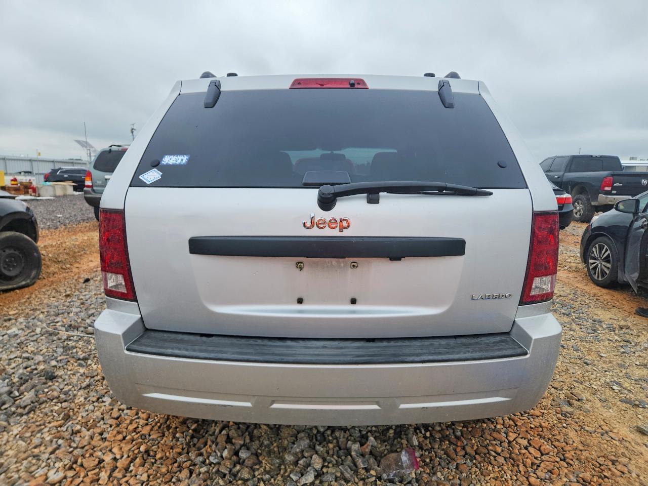 2005 Jeep Grand Cherokee Laredo Silver vin: 1J4GS48KX5C676218