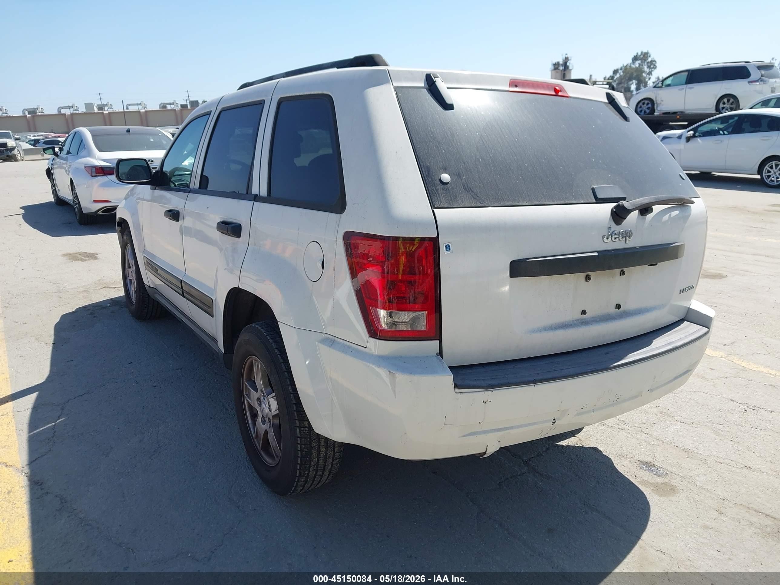 2005 Jeep Grand Cherokee Laredo White vin: 1J4GS48N95C533299