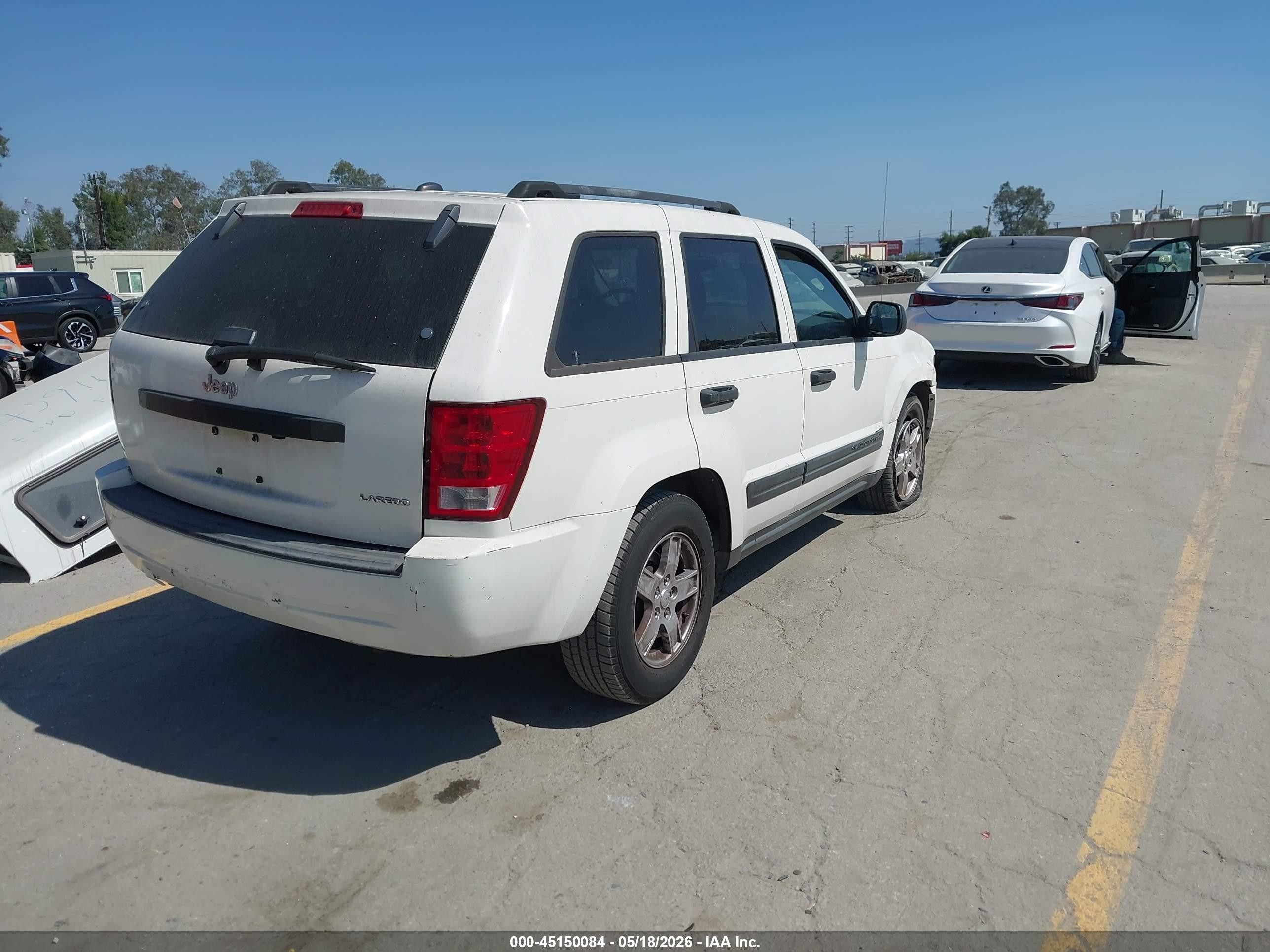 2005 Jeep Grand Cherokee Laredo White vin: 1J4GS48N95C533299