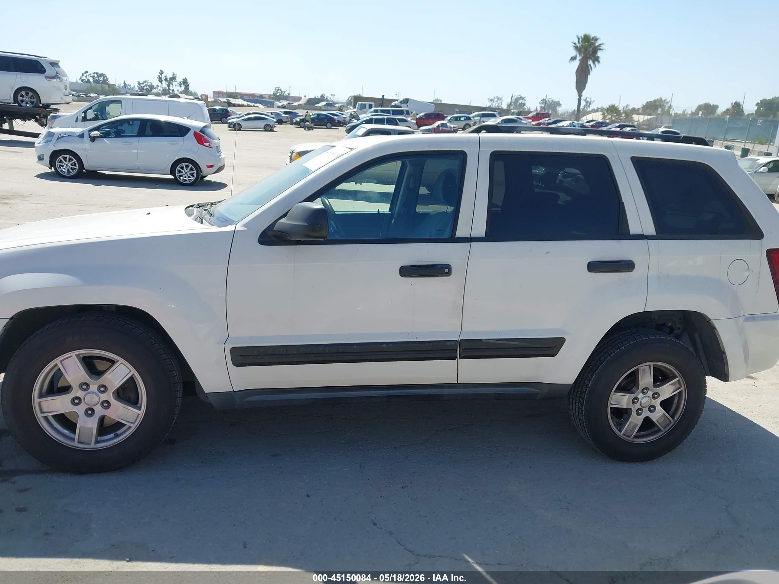 2005 Jeep Grand Cherokee Laredo White vin: 1J4GS48N95C533299
