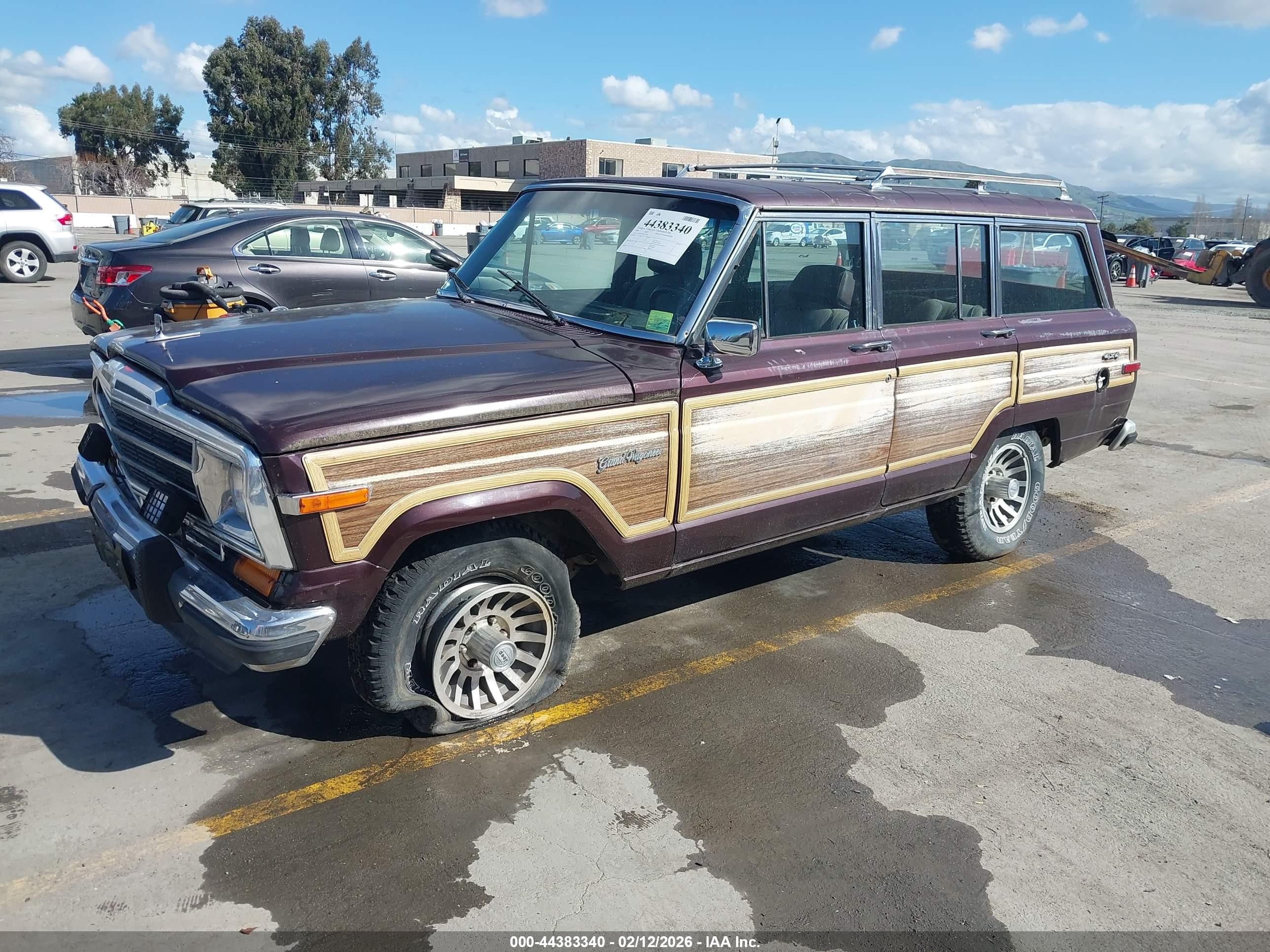 1989 Jeep Grand Wagoneer   Brown vin: 1J4GS5870KP111708