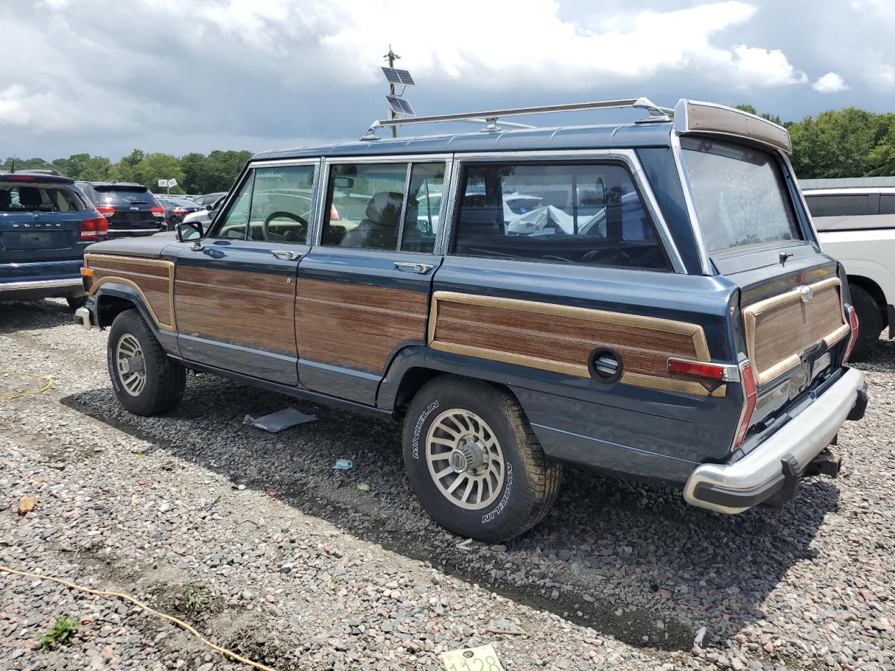 1989 Jeep Grand Wagoneer    Blue vin: 1J4GS5871KP102323