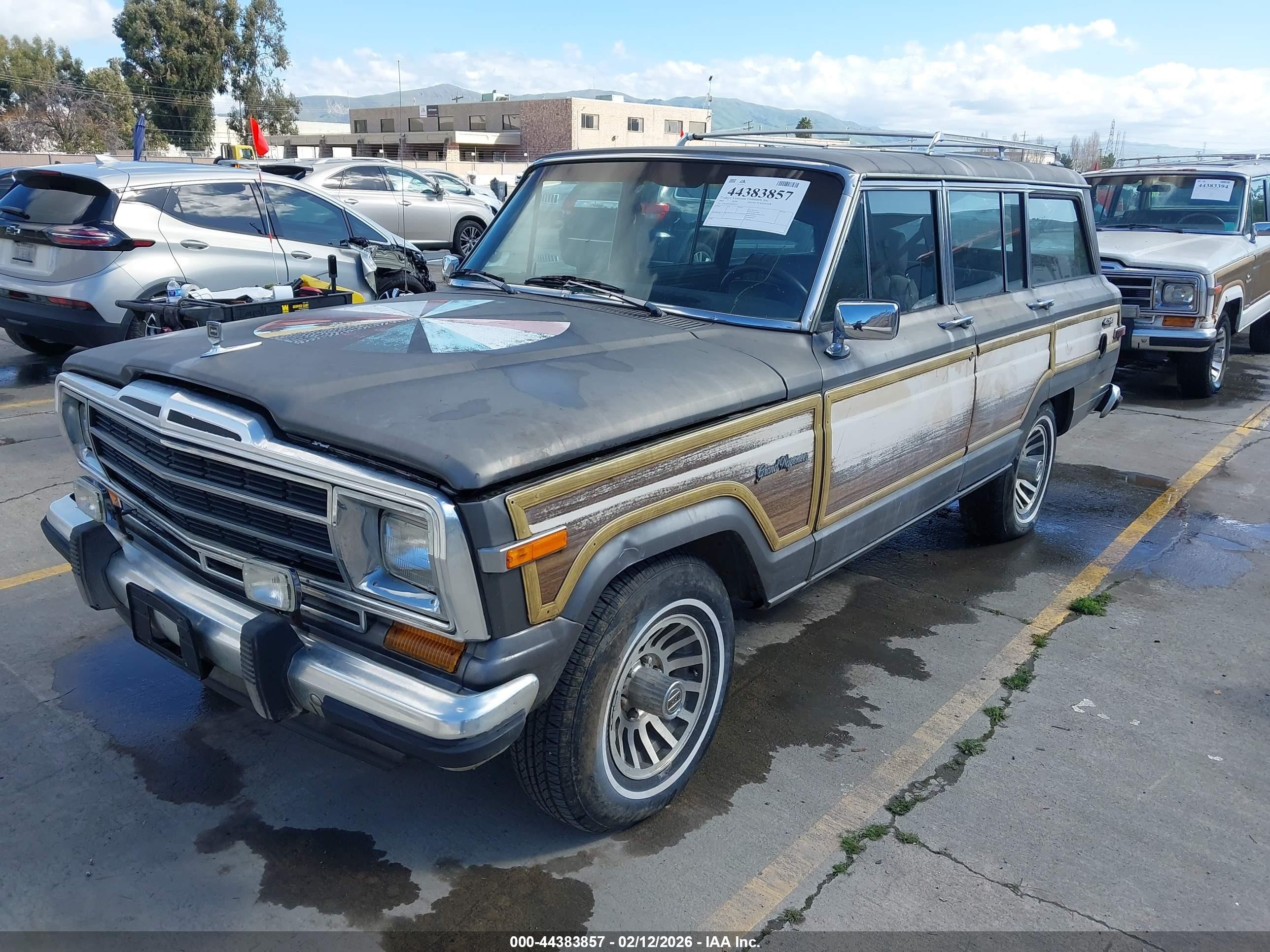 1989 Jeep Grand Wagoneer Gray vin: 1J4GS5871KP109515