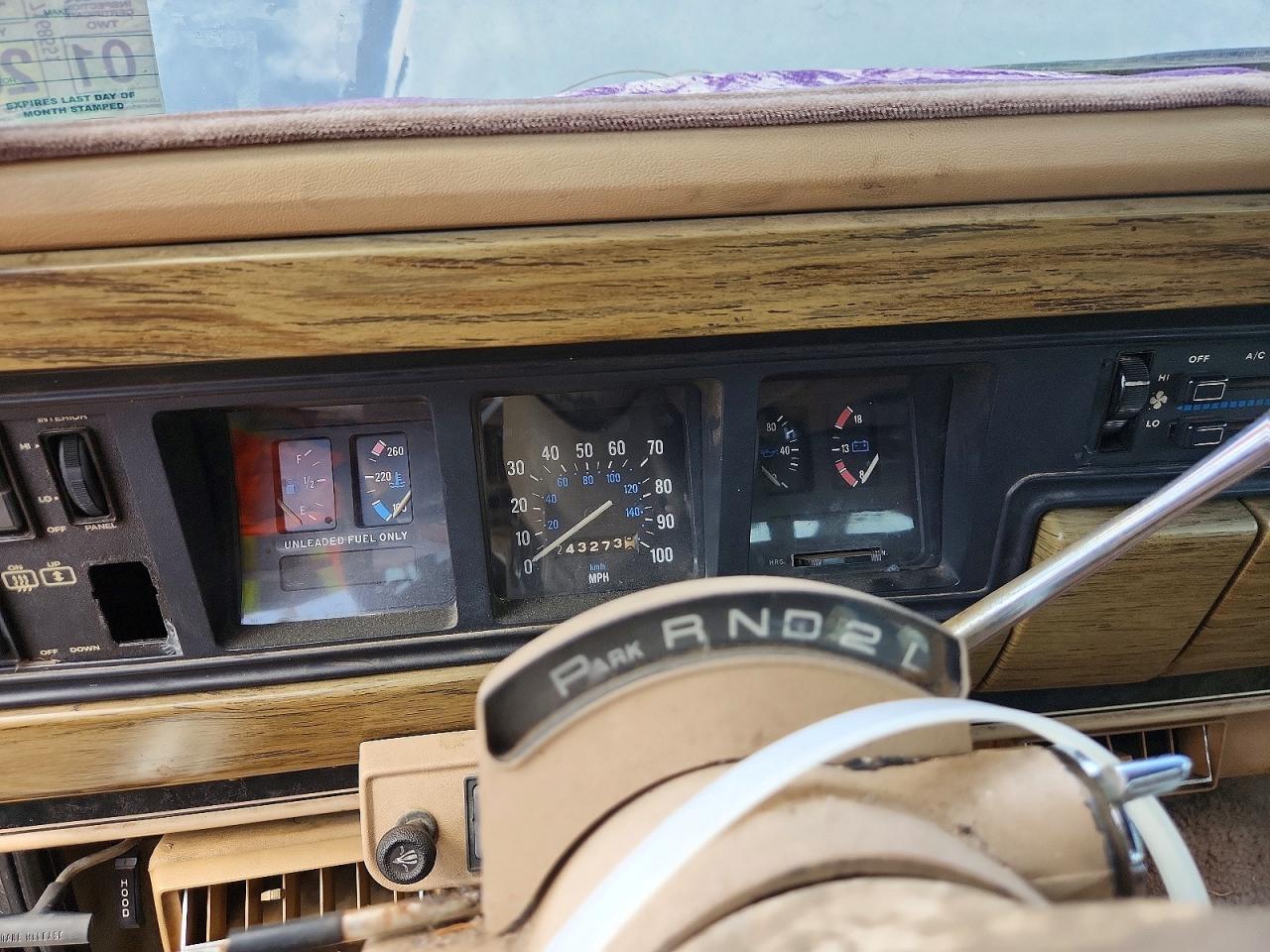 1989 Jeep Grand Wagoneer Two Tone vin: 1J4GS5871KP111278