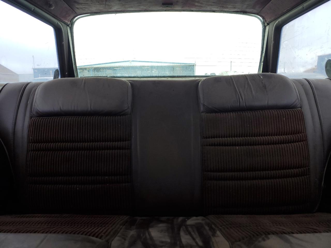 1989 Jeep Grand Wagoneer Two Tone vin: 1J4GS5872KP100998