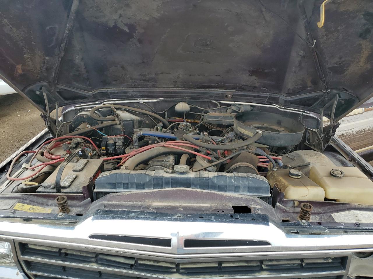 1989 Jeep Grand Wagoneer Two Tone vin: 1J4GS5872KP100998