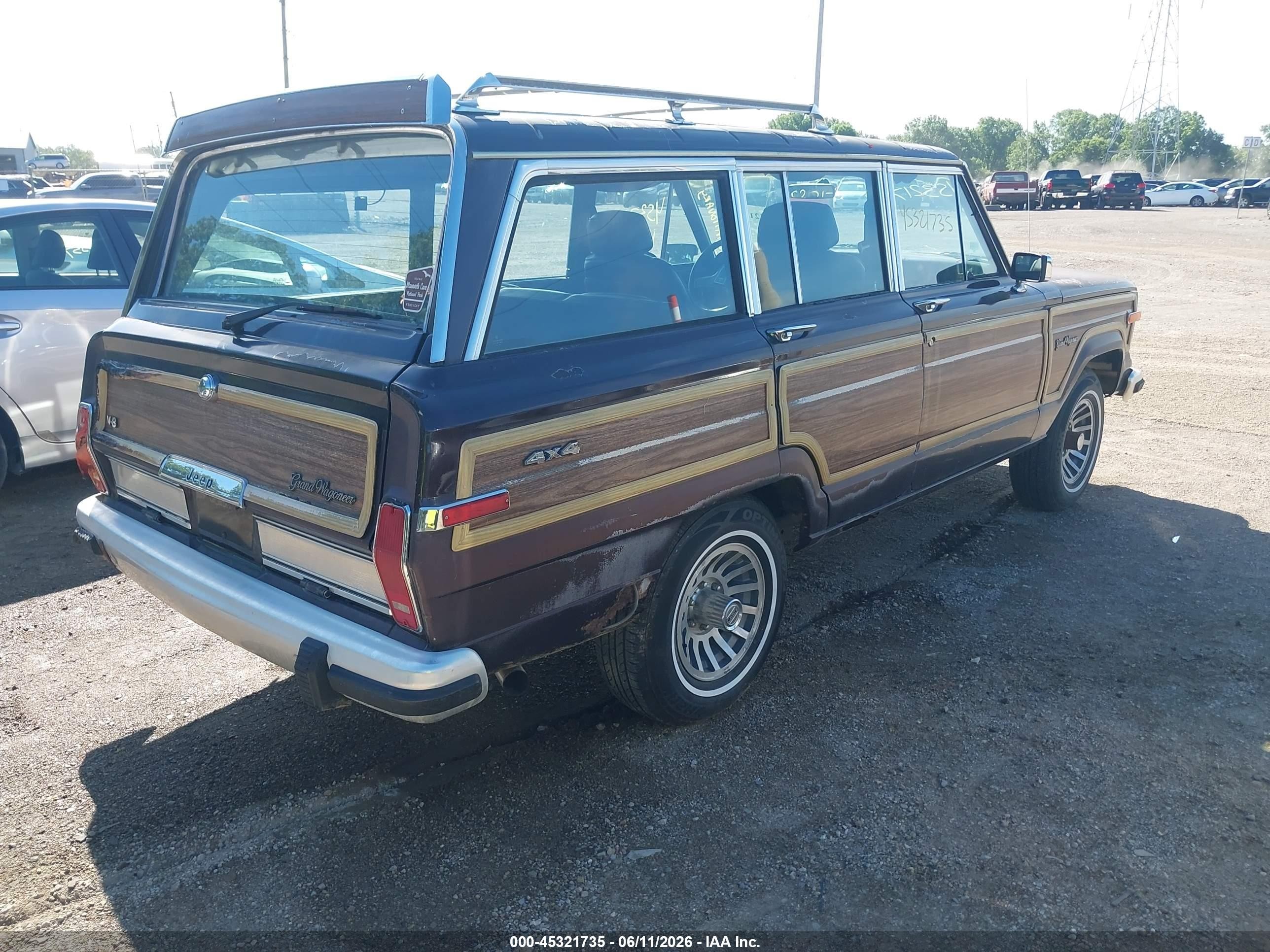 1989 Jeep Grand Wagoneer   Brown vin: 1J4GS5872KP103092
