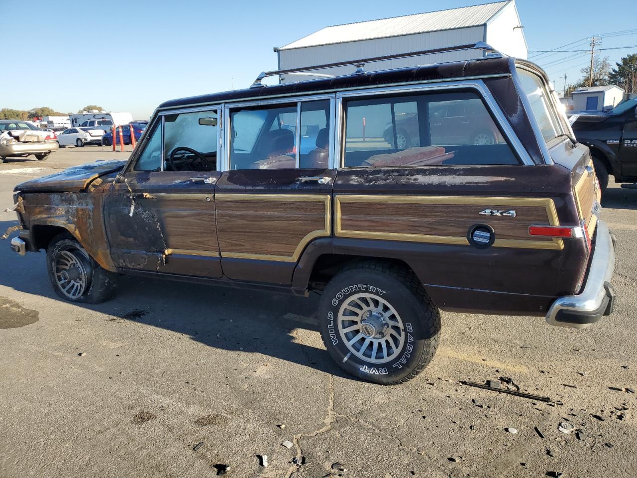 1989 Jeep Grand Wagoneer    Two Tone vin: 1J4GS5875KP107198