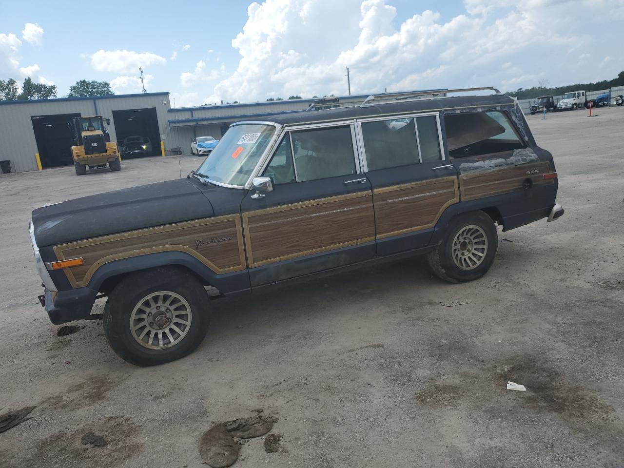 1989 Jeep Grand Wagoneer    Blue vin: 1J4GS5876KP100776