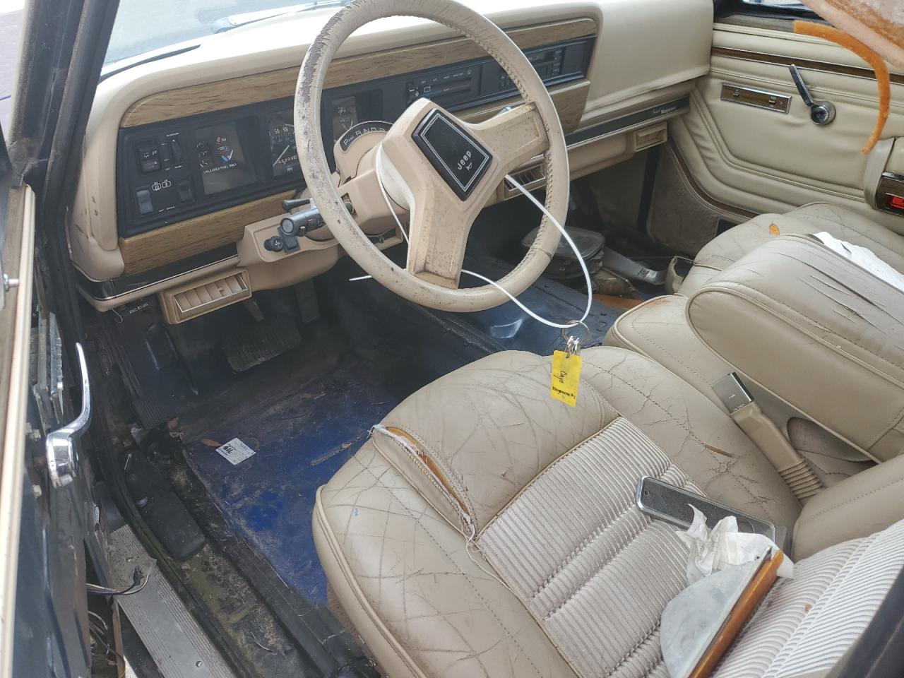1989 Jeep Grand Wagoneer    Blue vin: 1J4GS5876KP100776