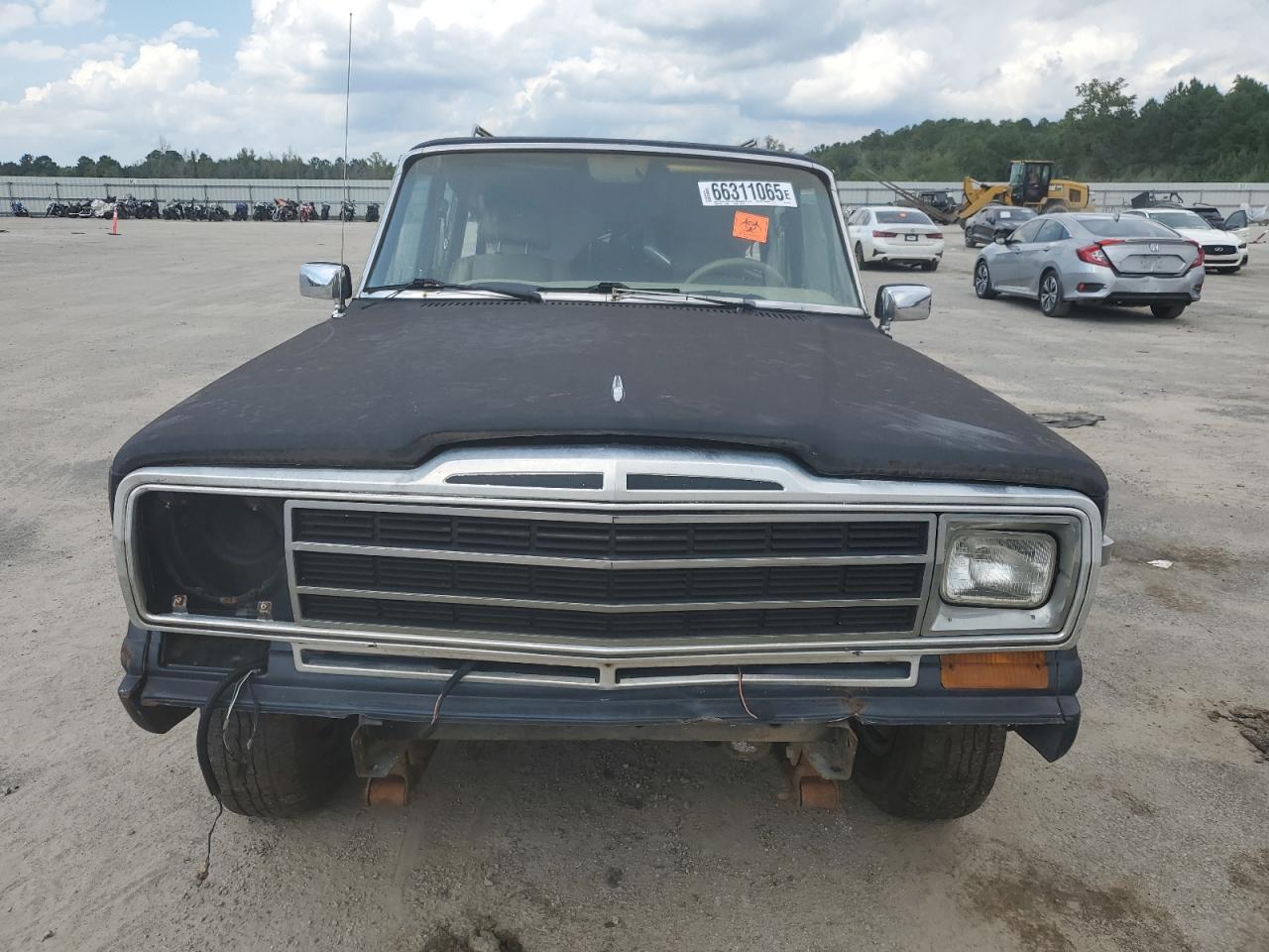 1989 Jeep Grand Wagoneer    Blue vin: 1J4GS5876KP100776