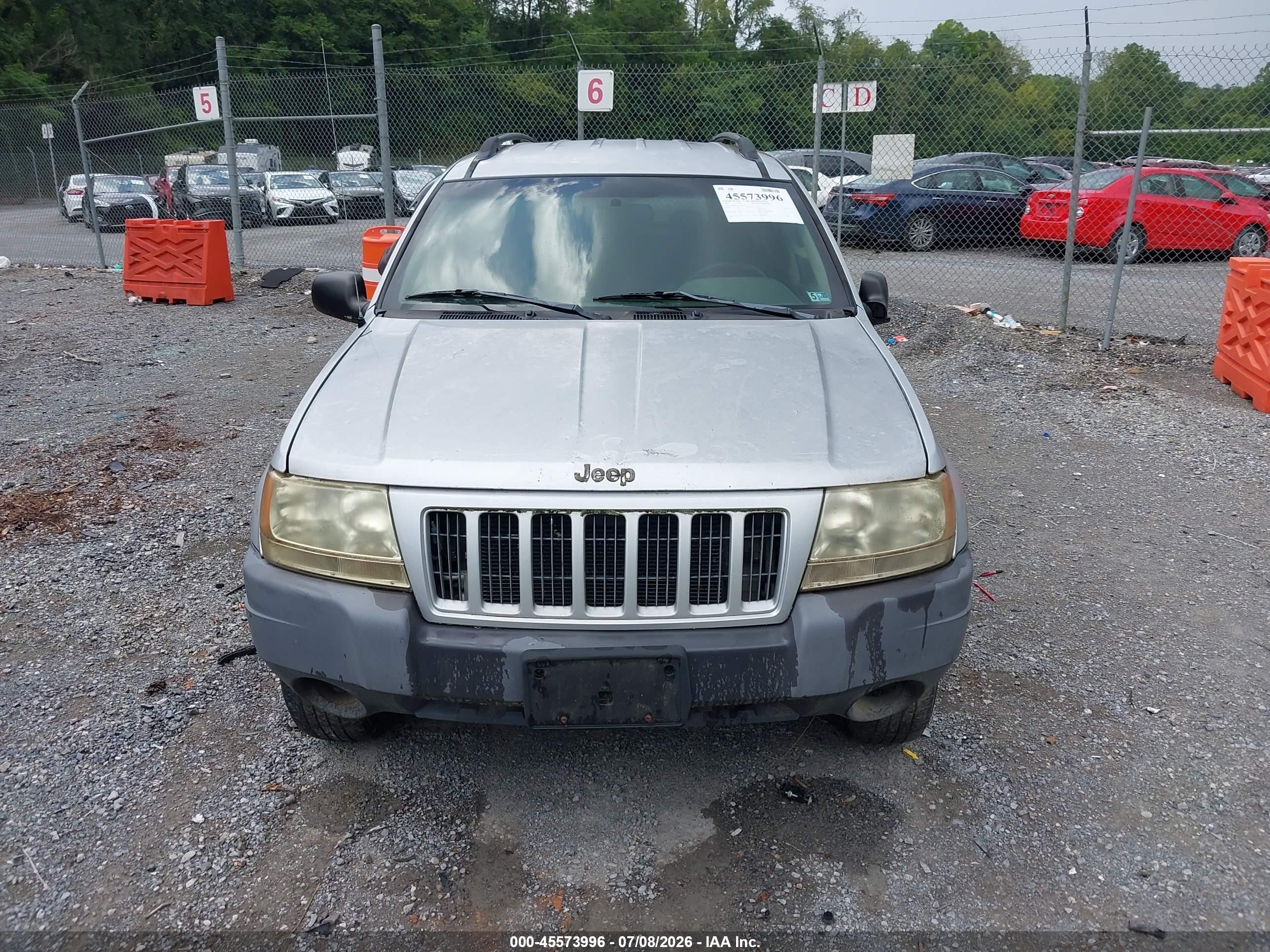 2004 Jeep Grand Cherokee   Серебряный vin: 1J4GW48574C427605