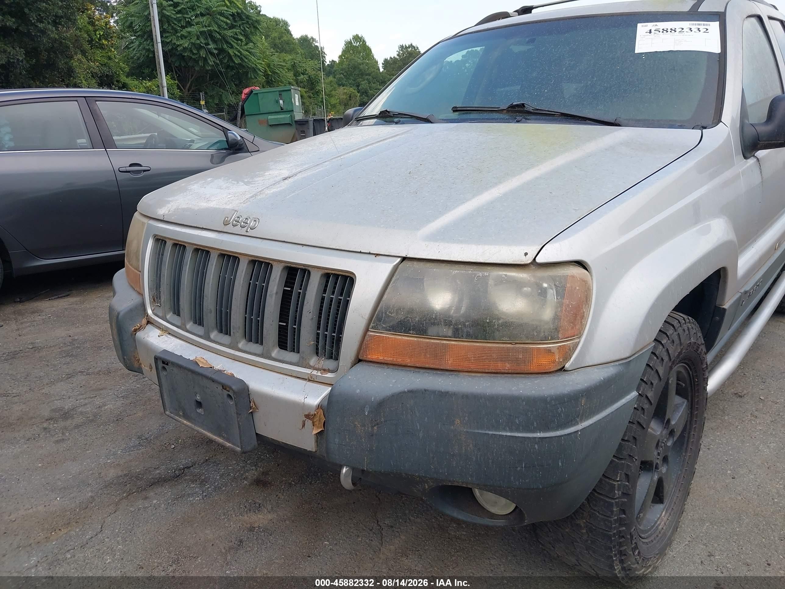 2004 Jeep Grand Cherokee Laredo Silver vin: 1J4GW48J04C203907