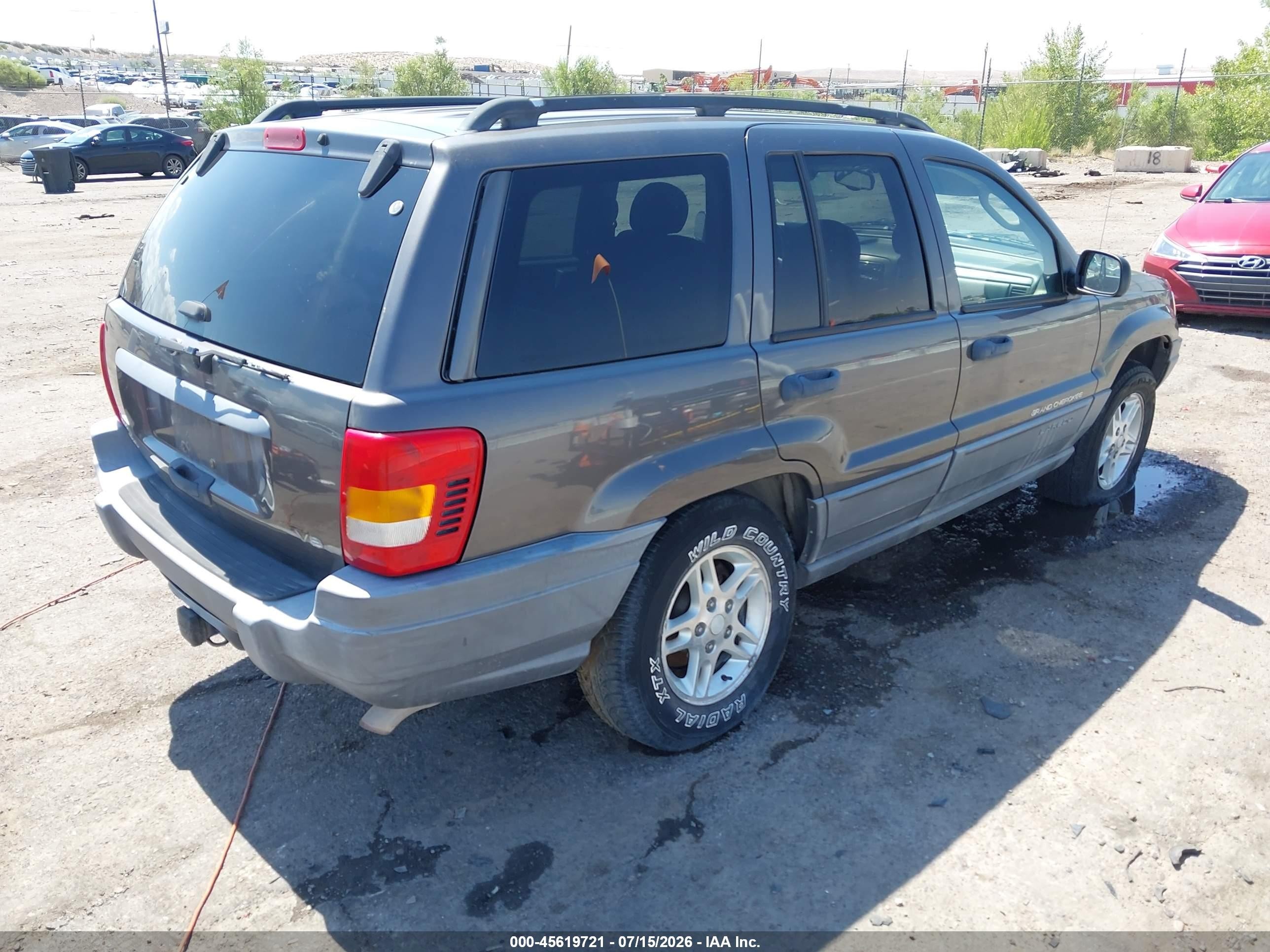 2002 Jeep Grand Cherokee Laredo Gray vin: 1J4GW48N02C119652