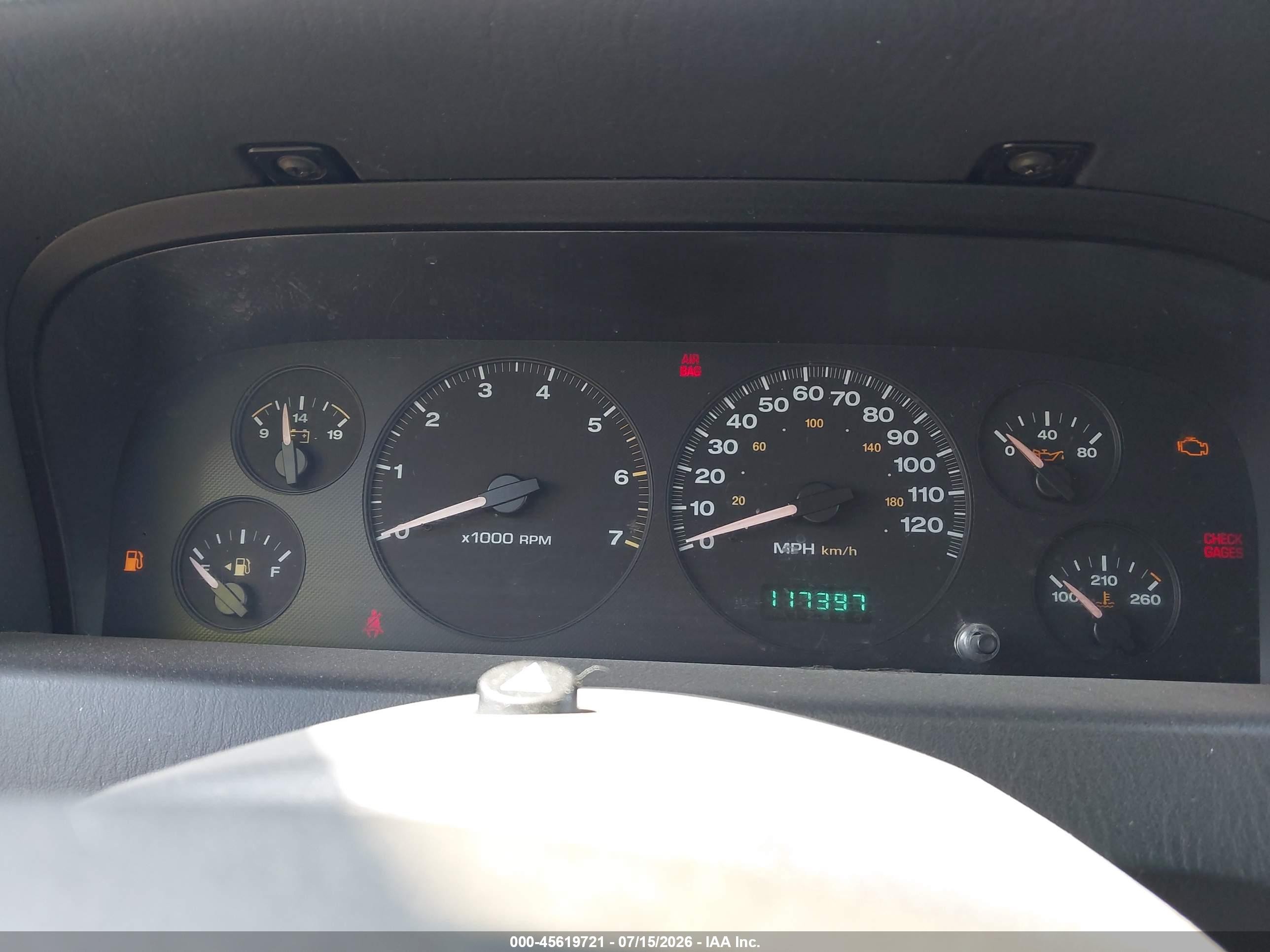 2002 Jeep Grand Cherokee Laredo Gray vin: 1J4GW48N02C119652