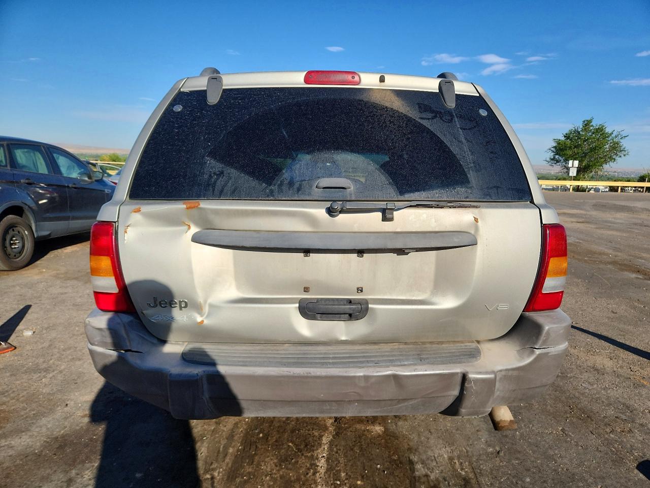2004 Jeep Grand Cherokee Cream vin: 1J4GW48N24C348028