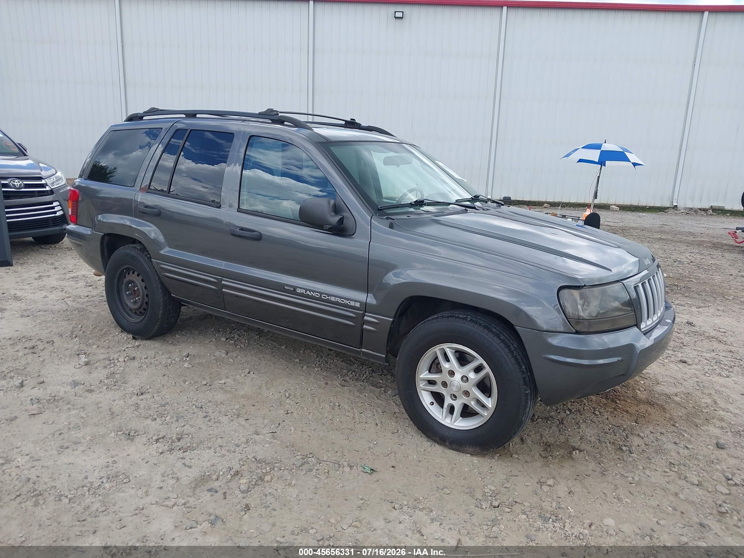 2004 Jeep Grand Cherokee Laredo Серый vin: 1J4GW48N44C319419