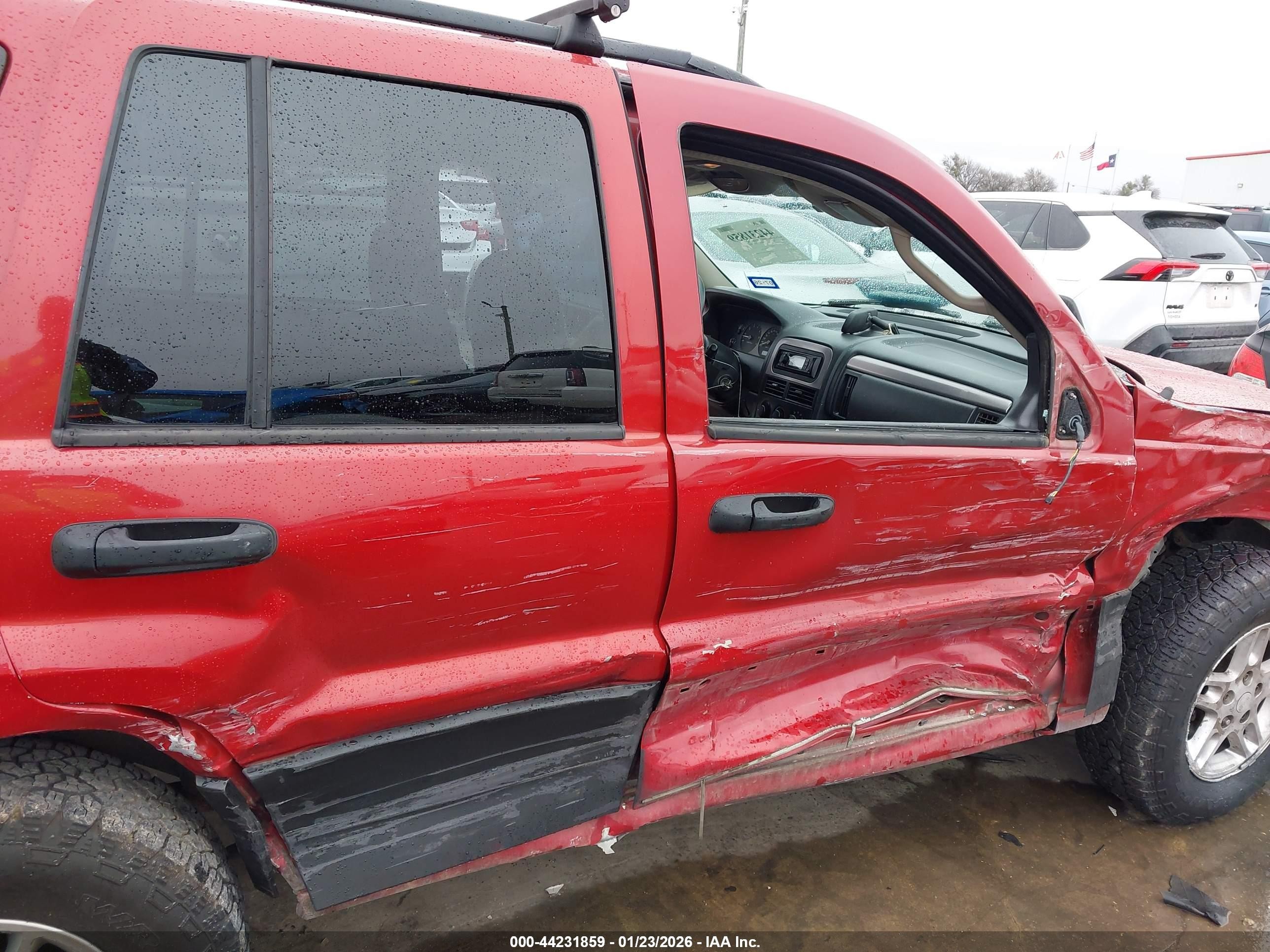 2004 Jeep Grand Cherokee Laredo Red vin: 1J4GW48N44C421285