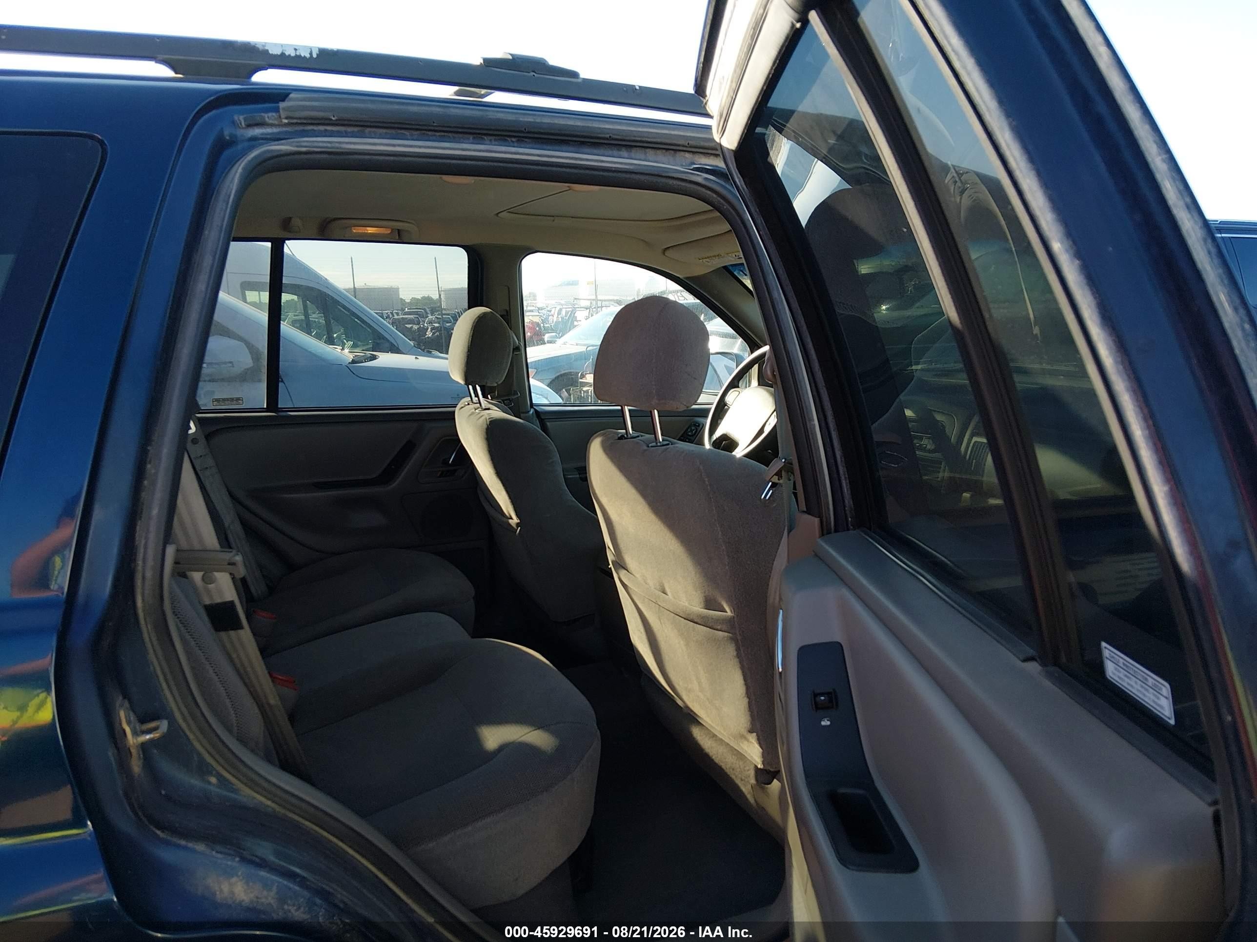 2000 Jeep Grand Cherokee Laredo Blue vin: 1J4GW48N5YC412150