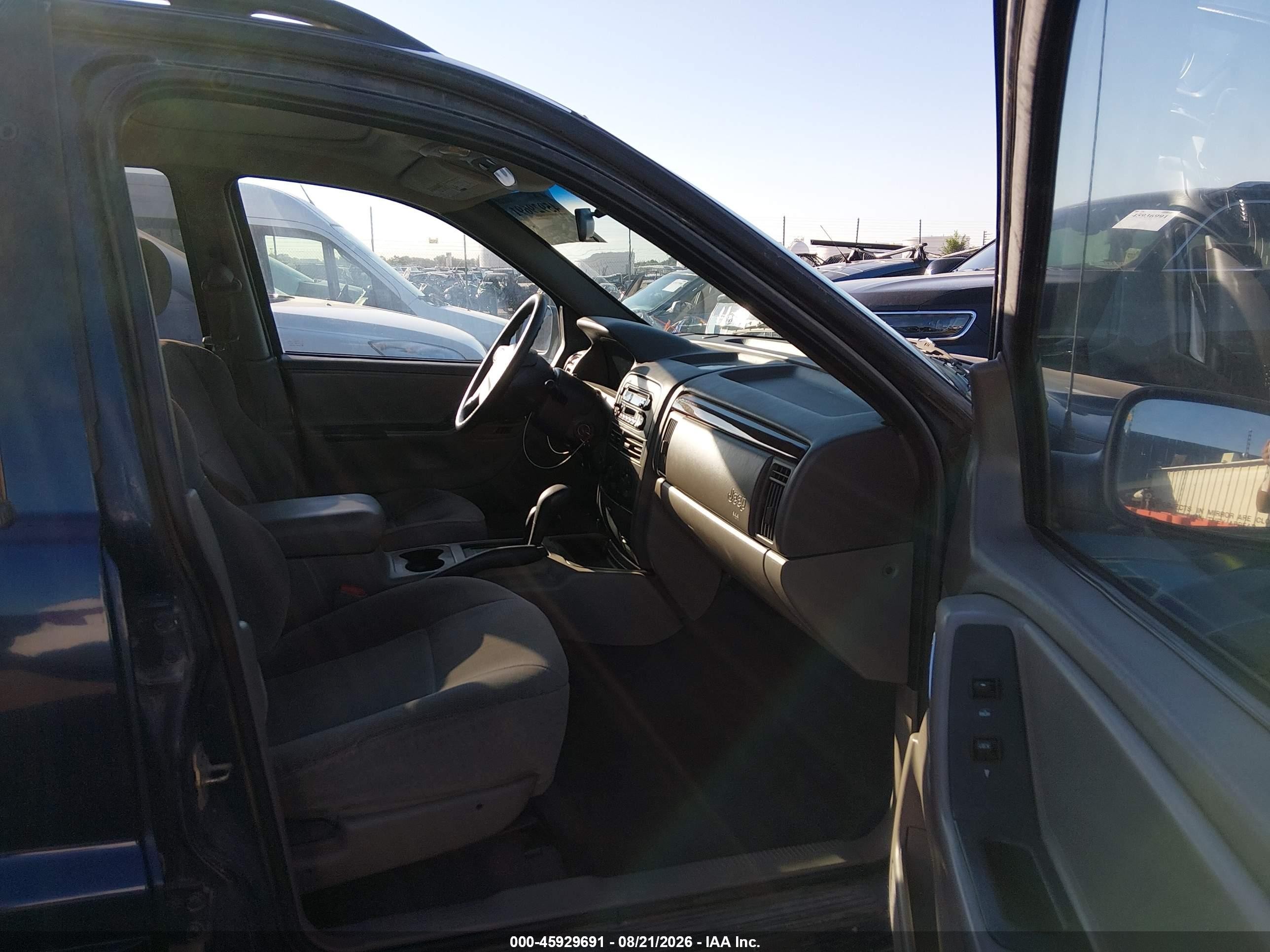 2000 Jeep Grand Cherokee Laredo Blue vin: 1J4GW48N5YC412150