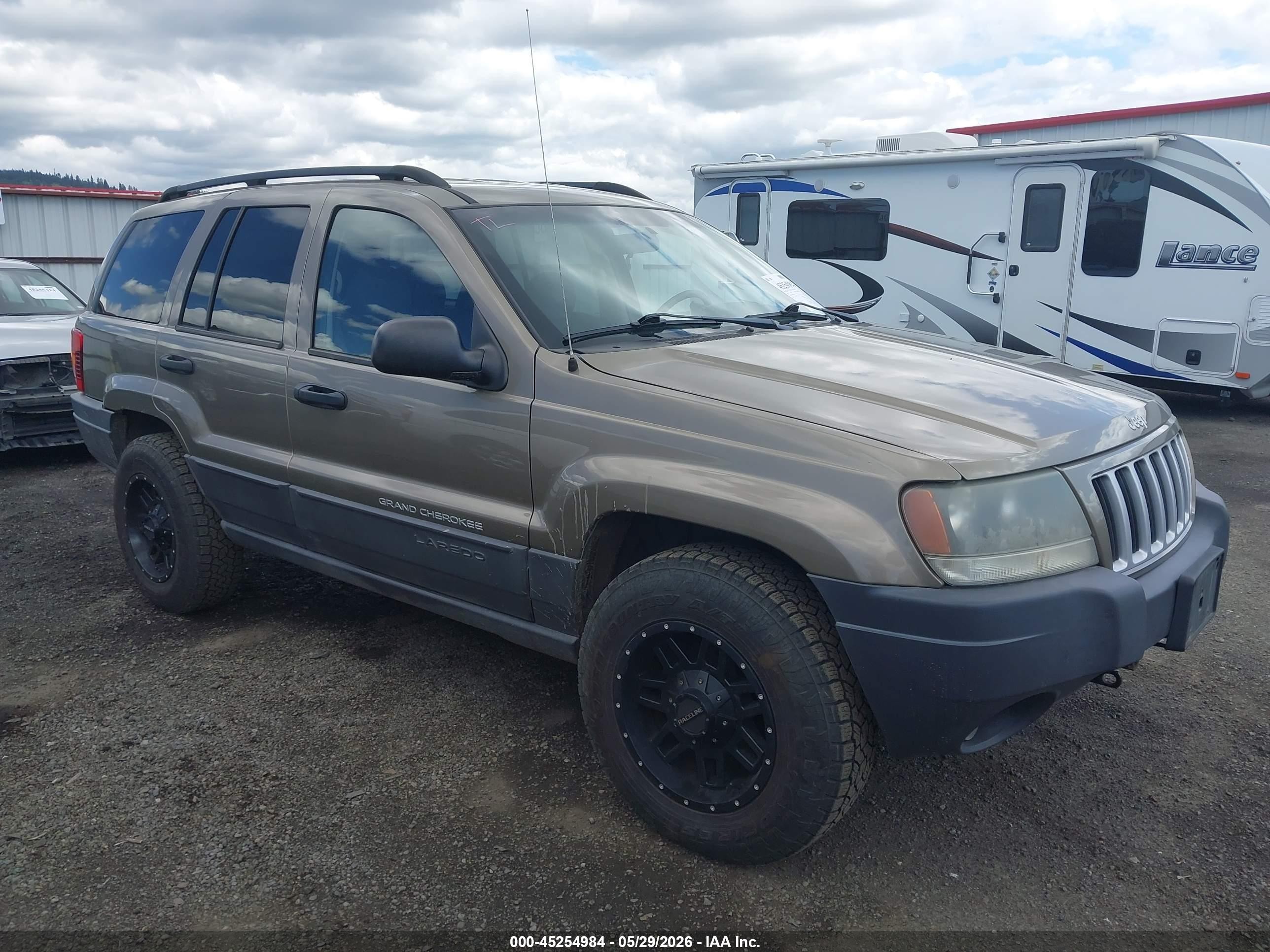 2004 Jeep Grand Cherokee Laredo Gold vin: 1J4GW48N64C416203