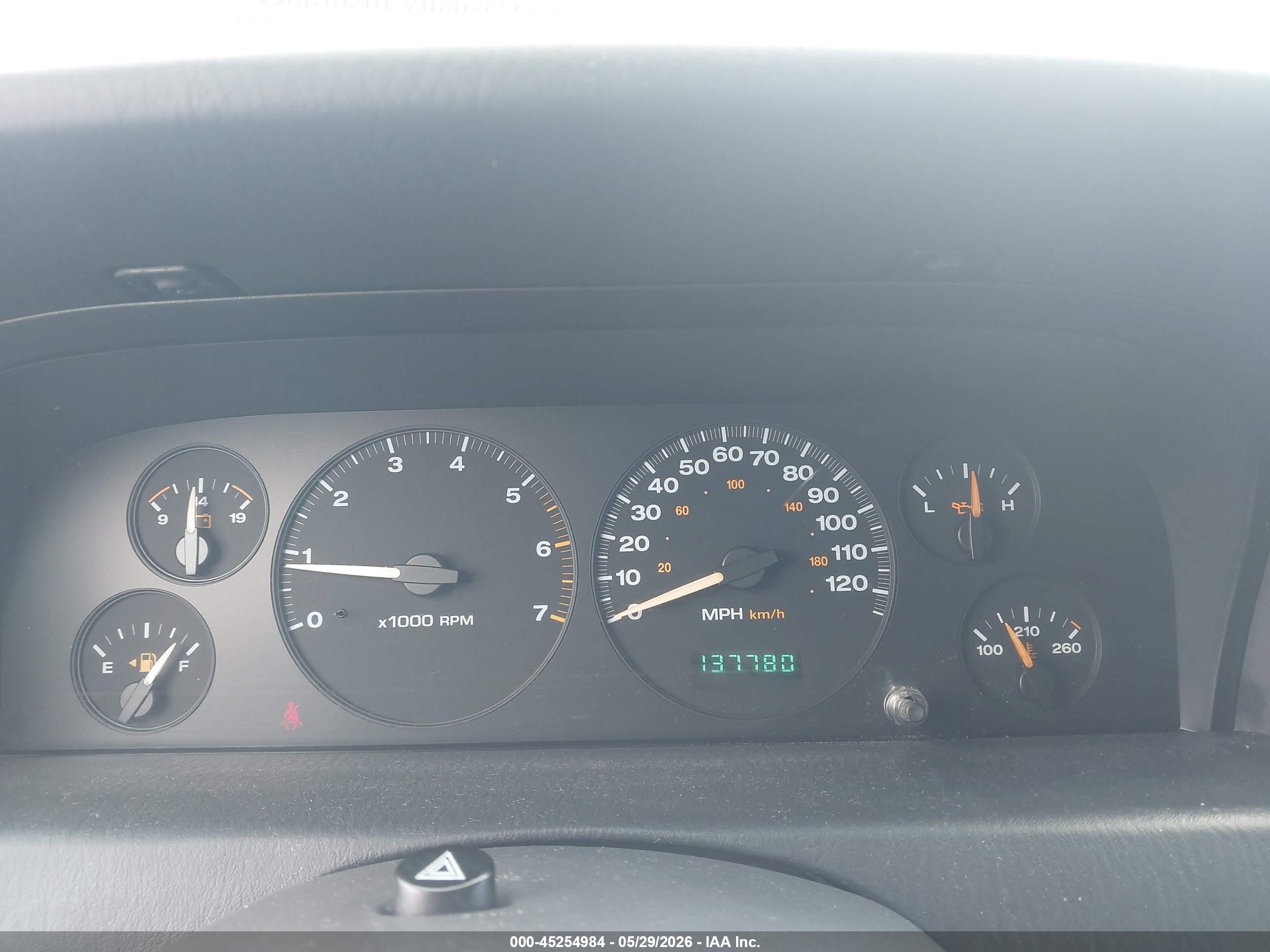 2004 Jeep Grand Cherokee Laredo Gold vin: 1J4GW48N64C416203