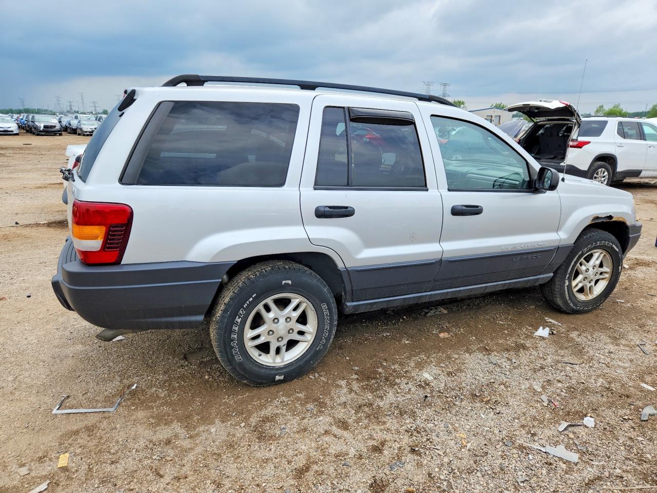 2003 Jeep Grand Cherokee Laredo Серебряный vin: 1J4GW48N83C573648
