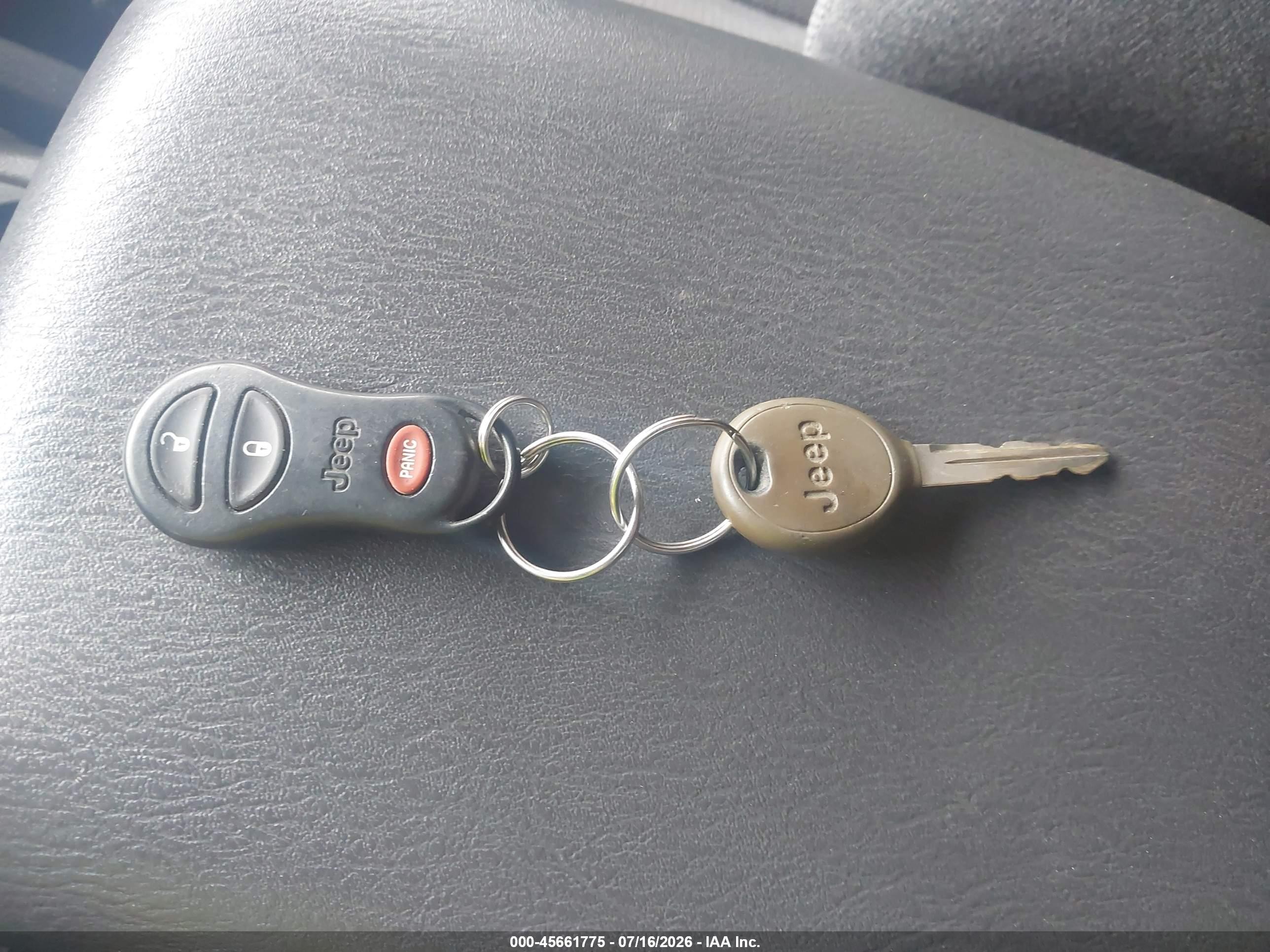 2001 Jeep Grand Cherokee Laredo Синий vin: 1J4GW48S01C628578