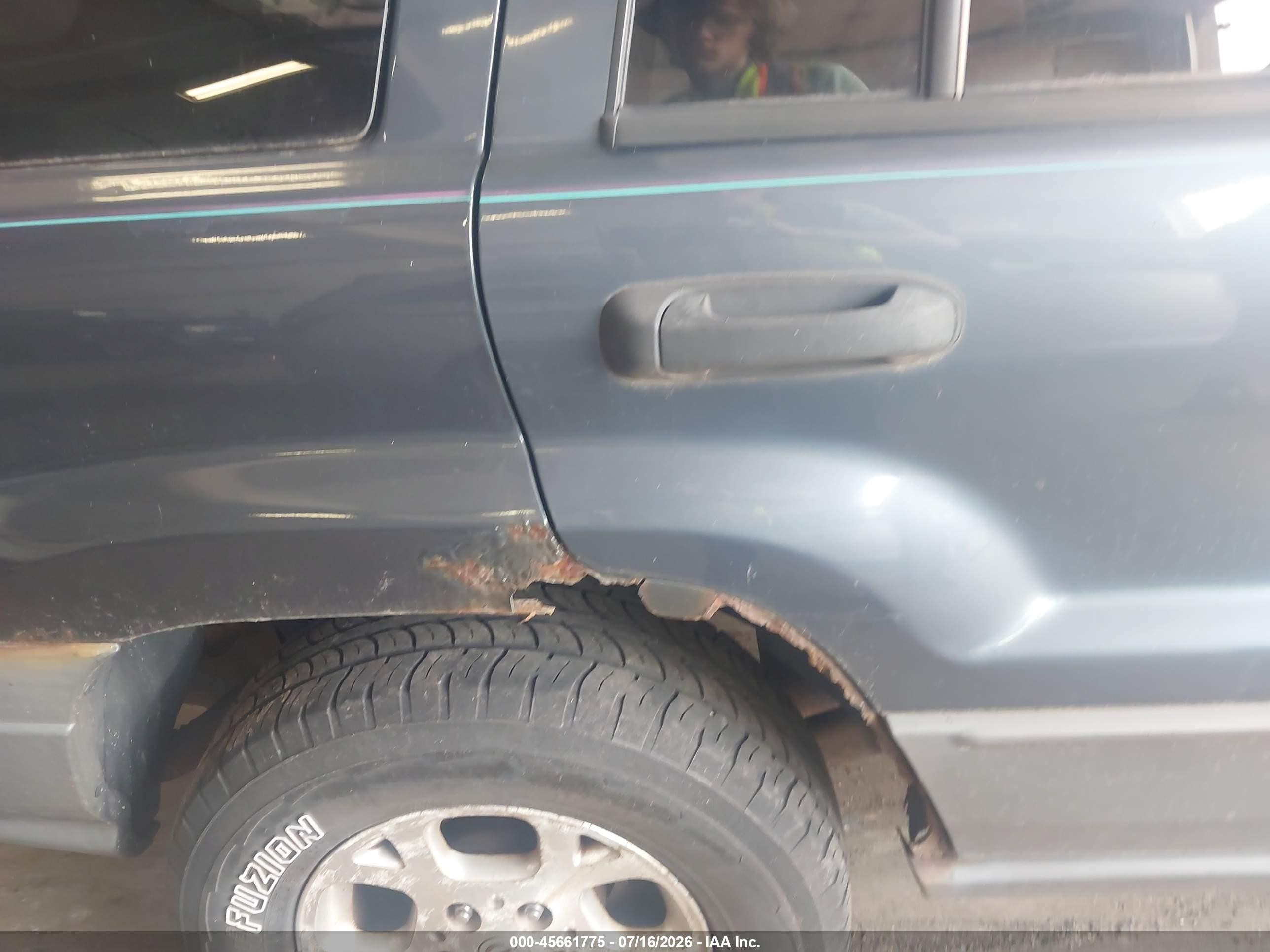 2001 Jeep Grand Cherokee Laredo Синий vin: 1J4GW48S01C628578