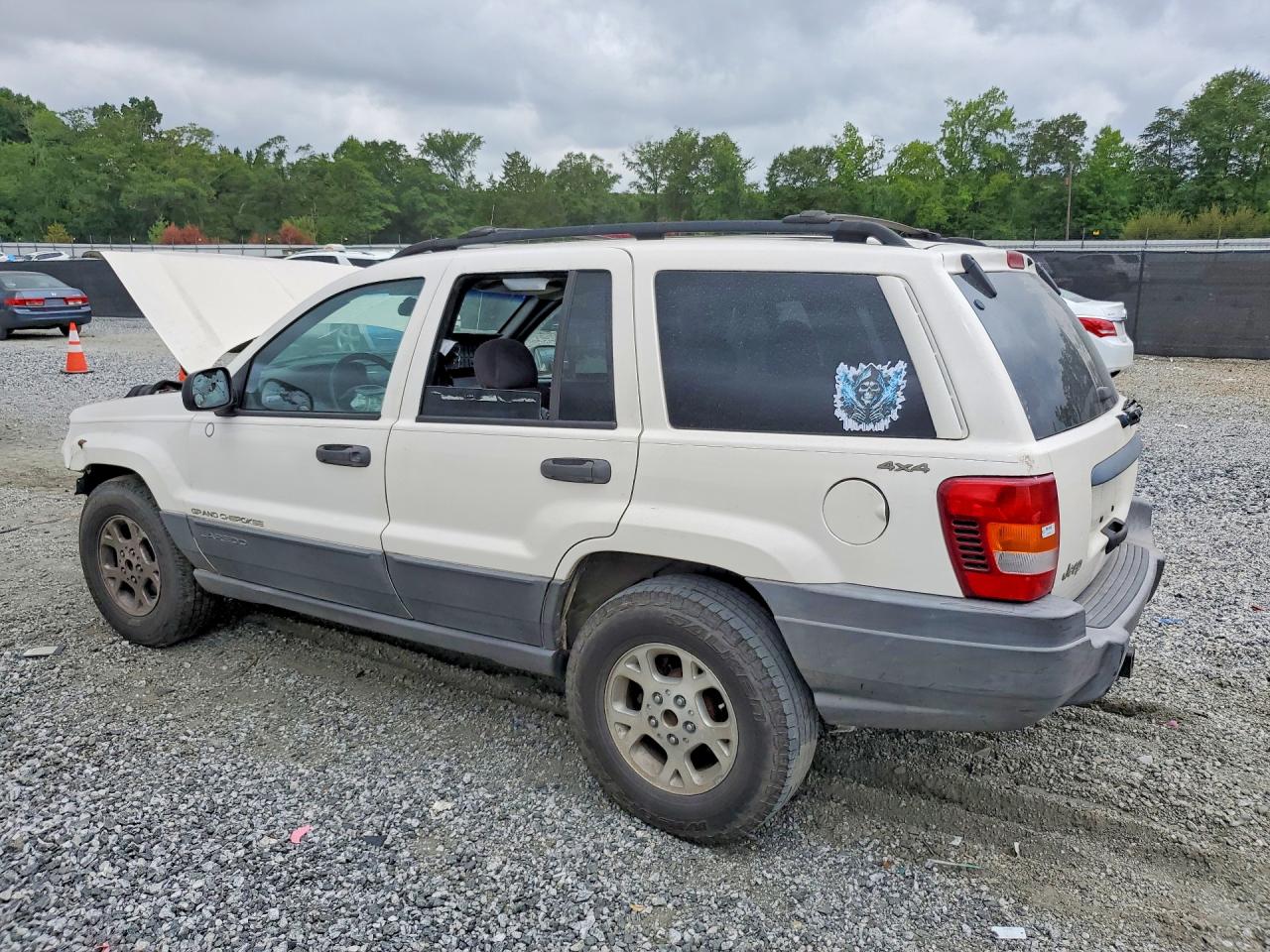 2001 Jeep Grand Cherokee Laredo White vin: 1J4GW48S01C718197