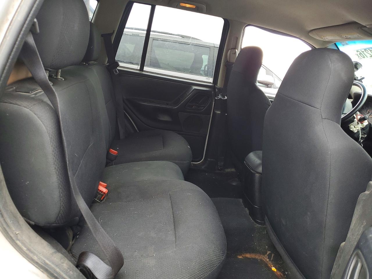 2003 Jeep Grand Cherokee Laredo Серебряный vin: 1J4GW48S03C589669