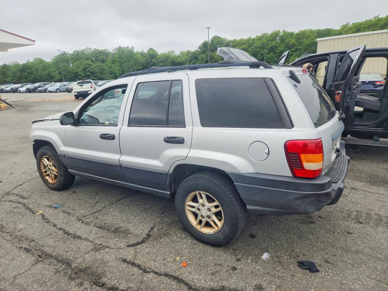 2003 Jeep Grand Cherokee Laredo Silver vin: 1J4GW48S03C599828