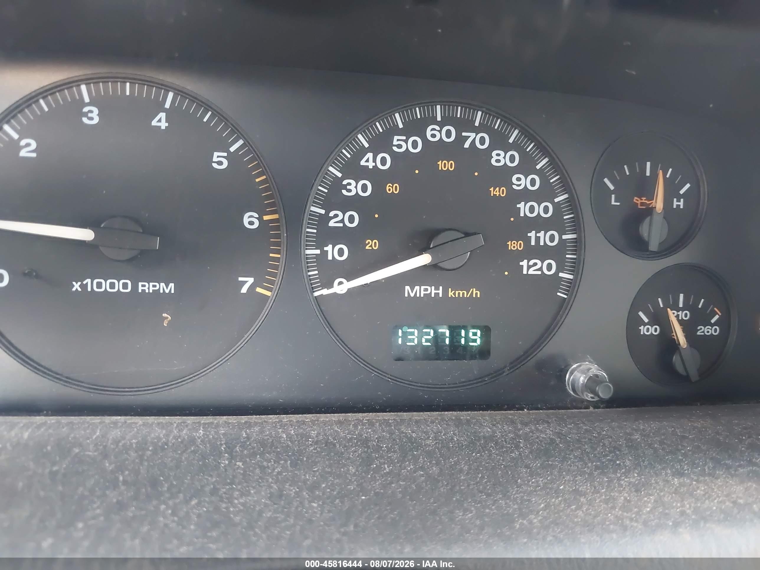 2003 Jeep Grand Cherokee Laredo Бежевый vin: 1J4GW48S03C604266